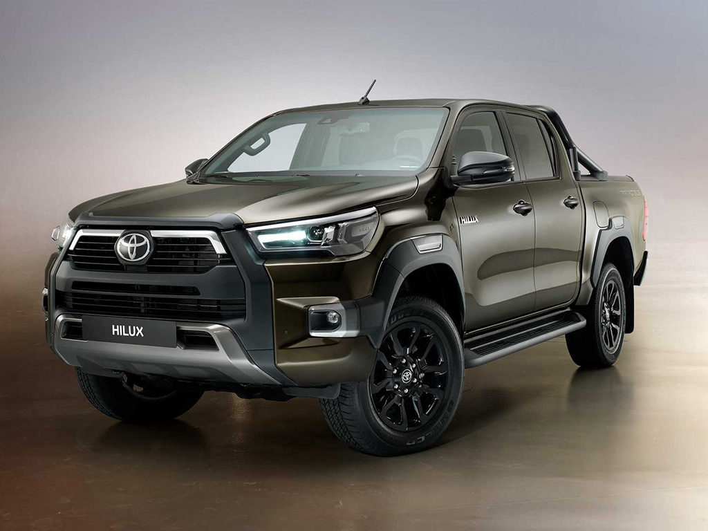 Toyota Hilux revealed in Thailand