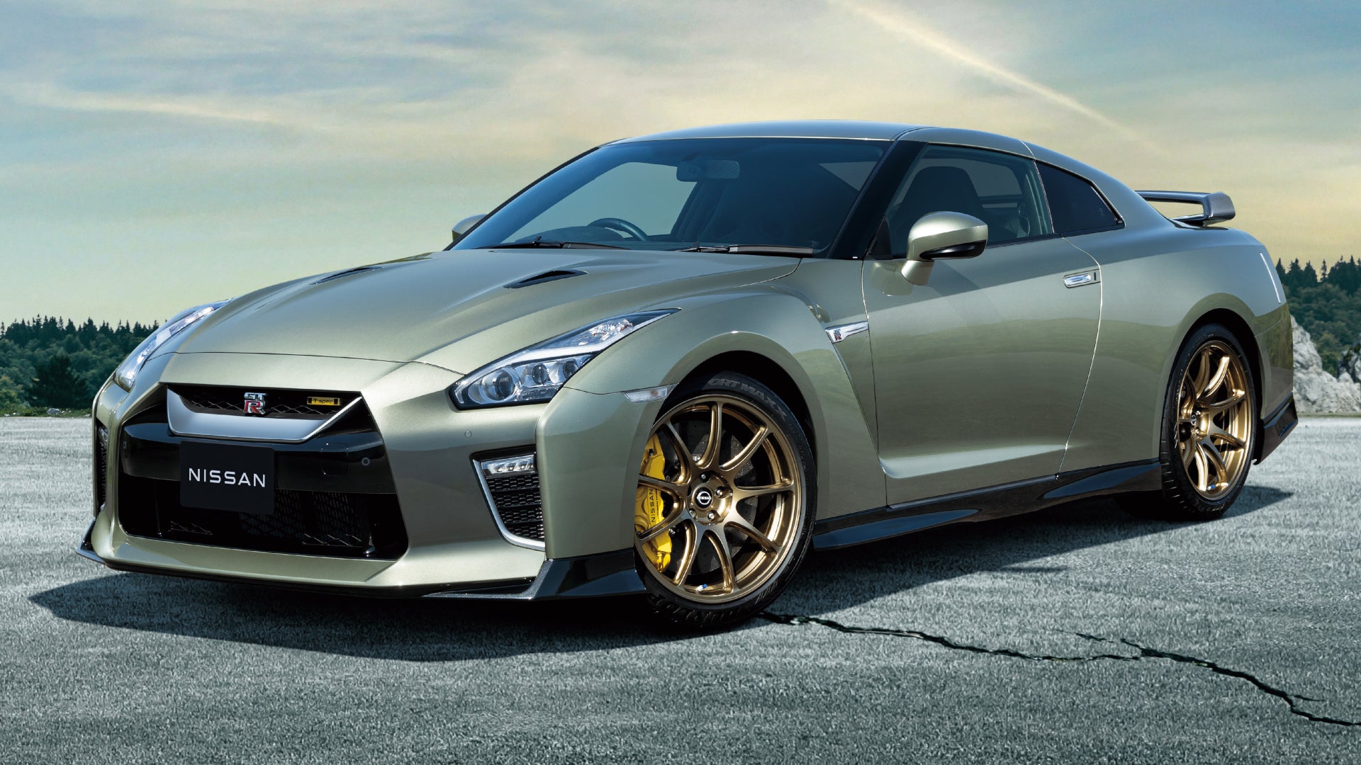 The Final Nissan GT R And New Z Nismo Are Coming Next Year: Report