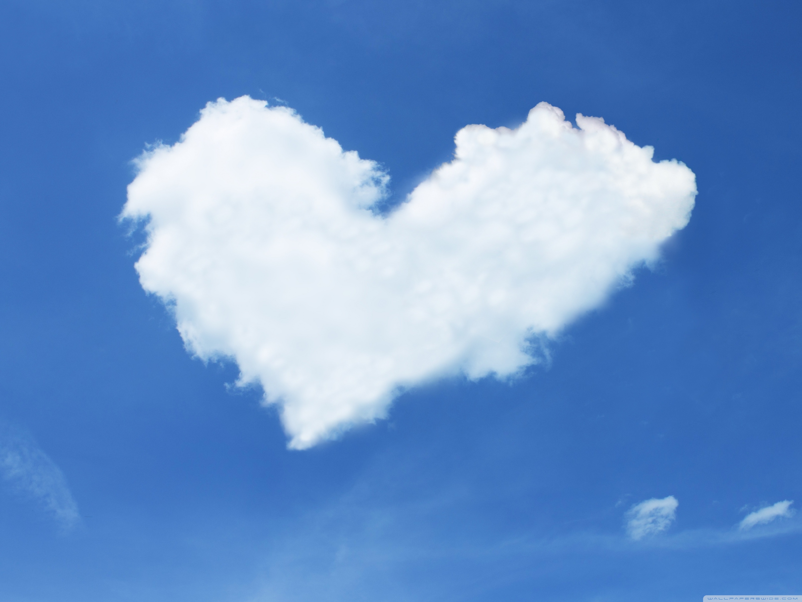 Heart Cloud Ultra HD Desktop Background Wallpaper for 4K UHD TV, Widescreen & UltraWide Desktop & Laptop, Tablet