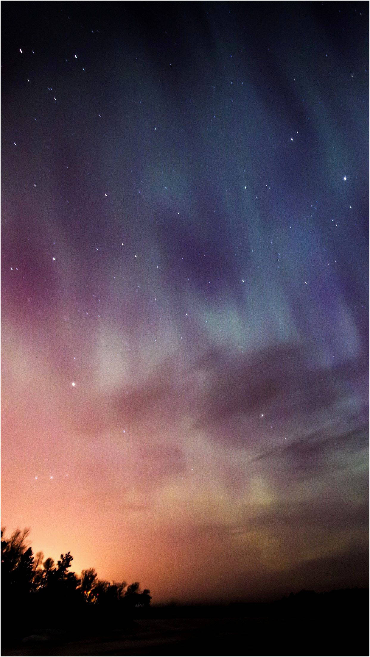 Download Cool Aesthetic Sky Aurora Wallpaper