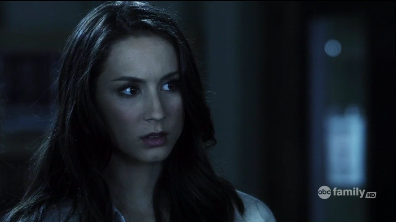 Spencer Is Uber A on 'Pretty Little Liars' & She's Got Everyone Fooled the Tube