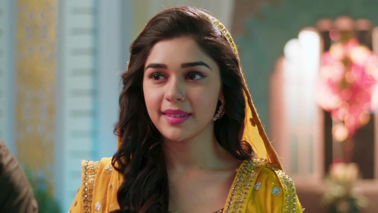 All the times Eisha Singh redefined while totally rocking a sari