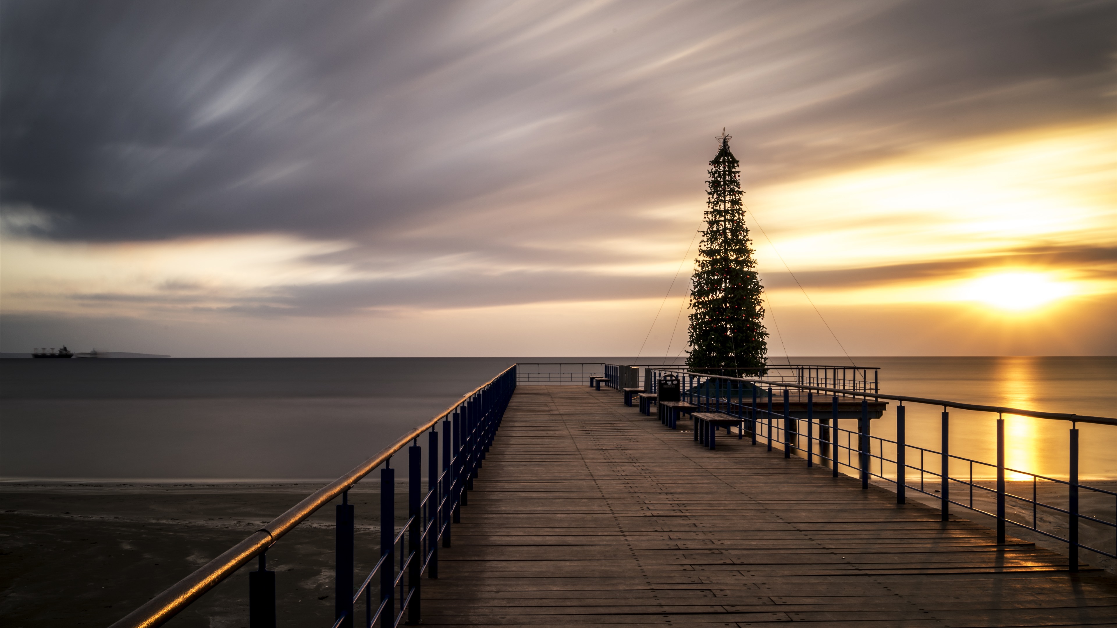 Christmas Tree Sunset Wallpapers Wallpaper Cave