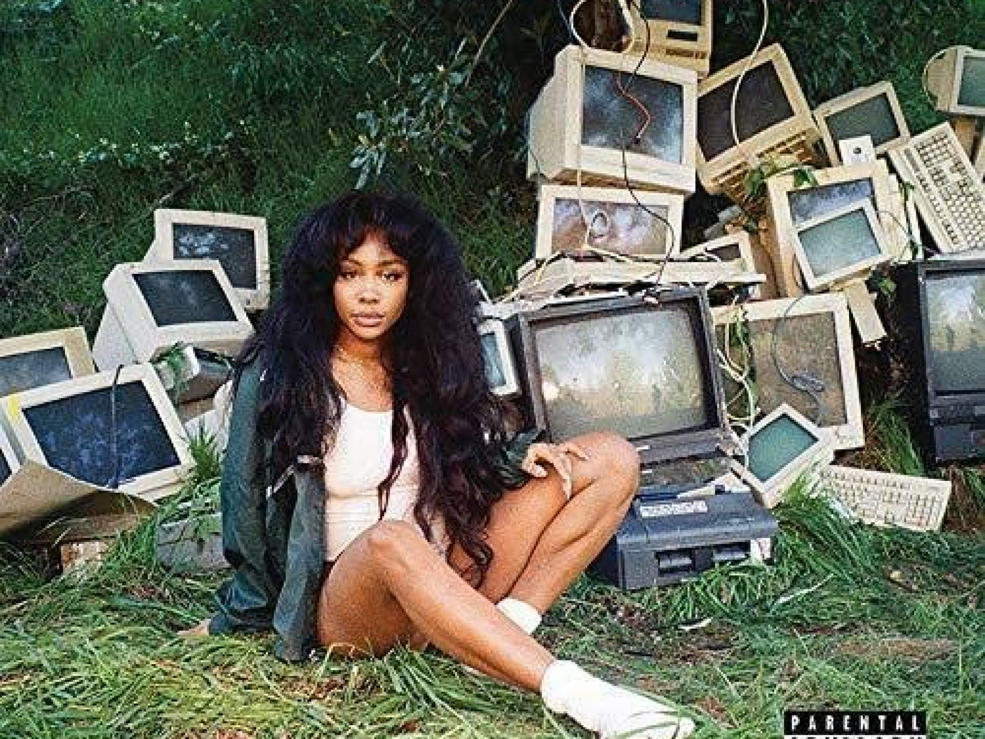Meet Maya, The Software Engineer Whose Graduation Photo Got SZA's Attention