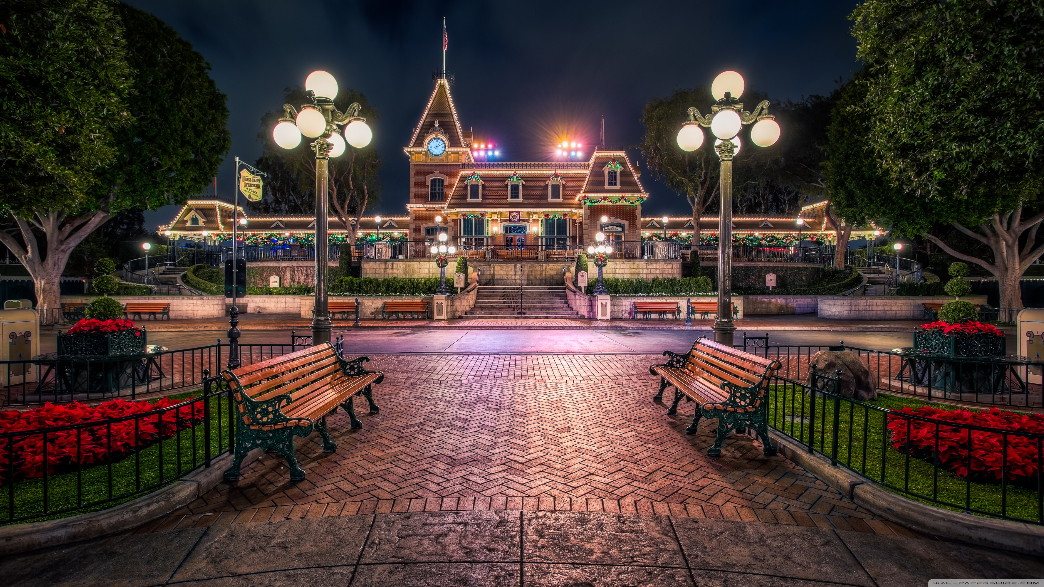 Christmas Train Station Ultra HD Desktop Background Wallpaper for 4K UHD TV, Widescreen & UltraWide Desktop & Laptop, Tablet