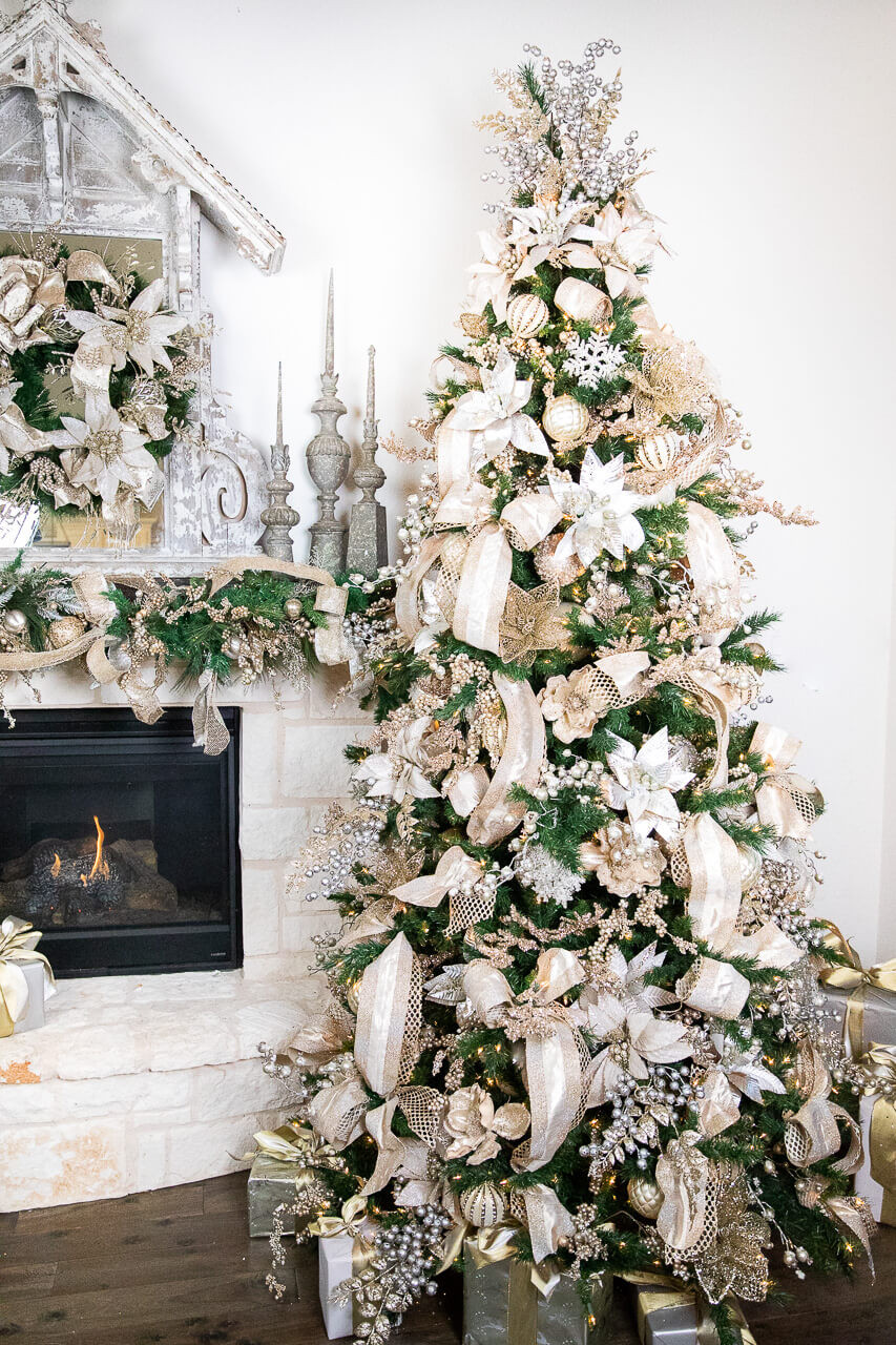 Neutral Christmas: Tips for Decorating a Silver and Gold Christmas Tree