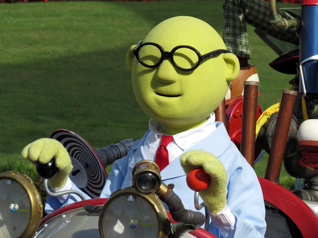 Dr. Bunsen Honeydew. Muppet Mobile Lab, EPCOT
