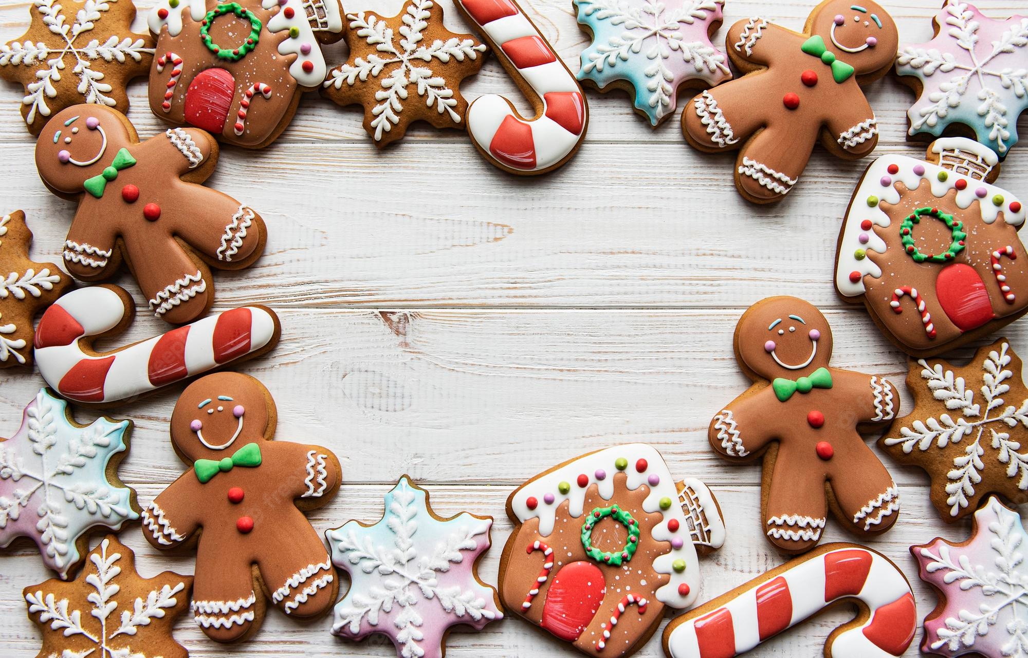 Premium Photo. Christmas background. homemade gingerbread cookies border with copy space