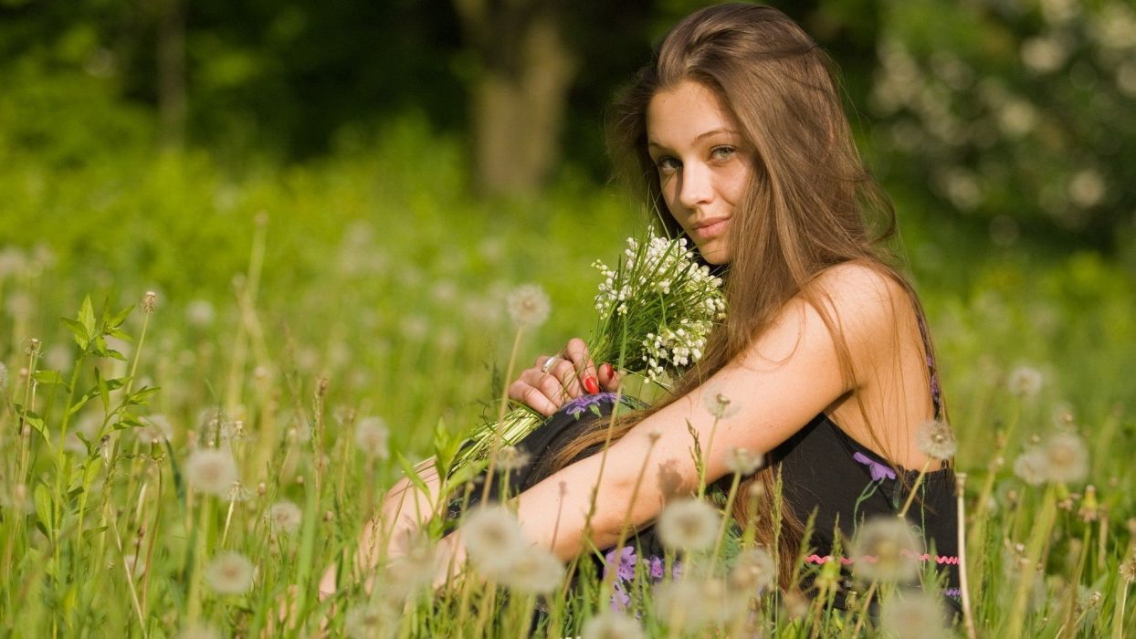 Women nature models wallpaperx1080