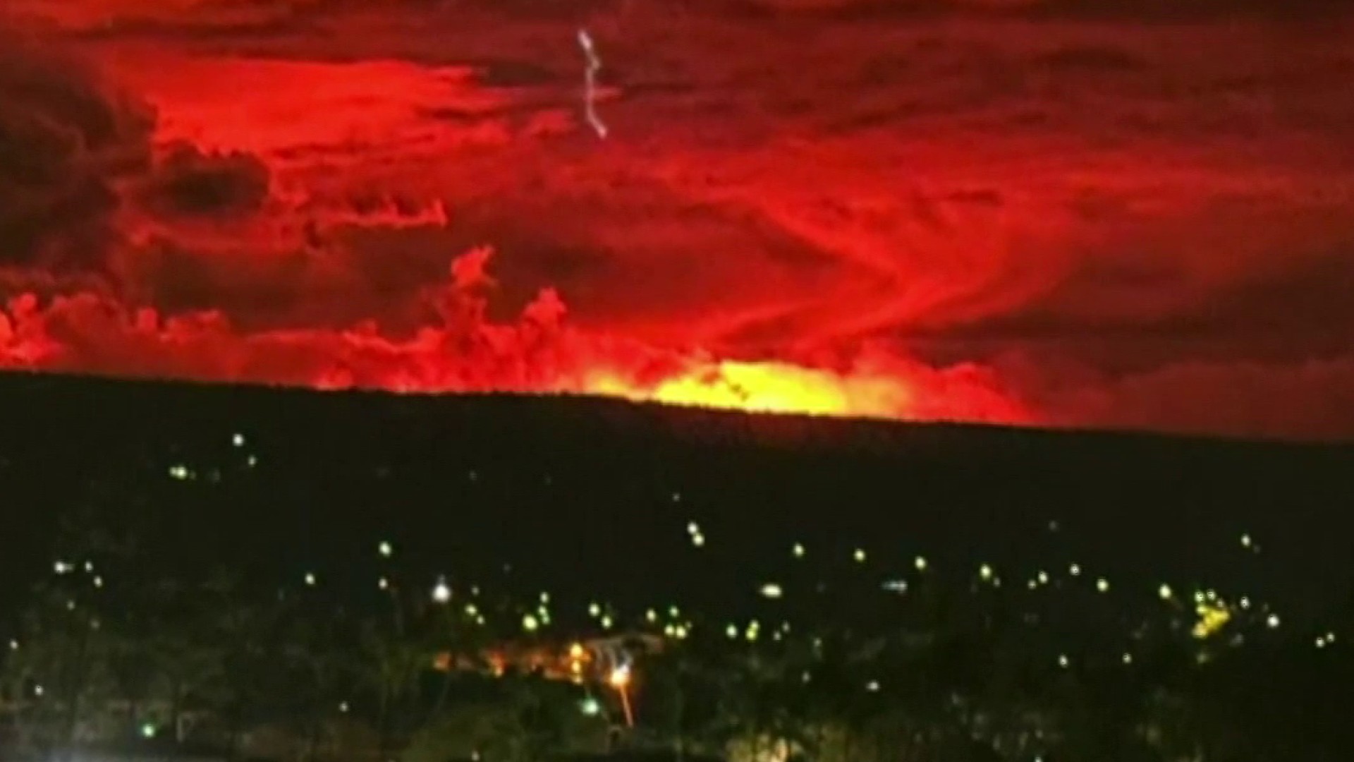 Mauna Loa erupts in Hawaii after nearly 40 years