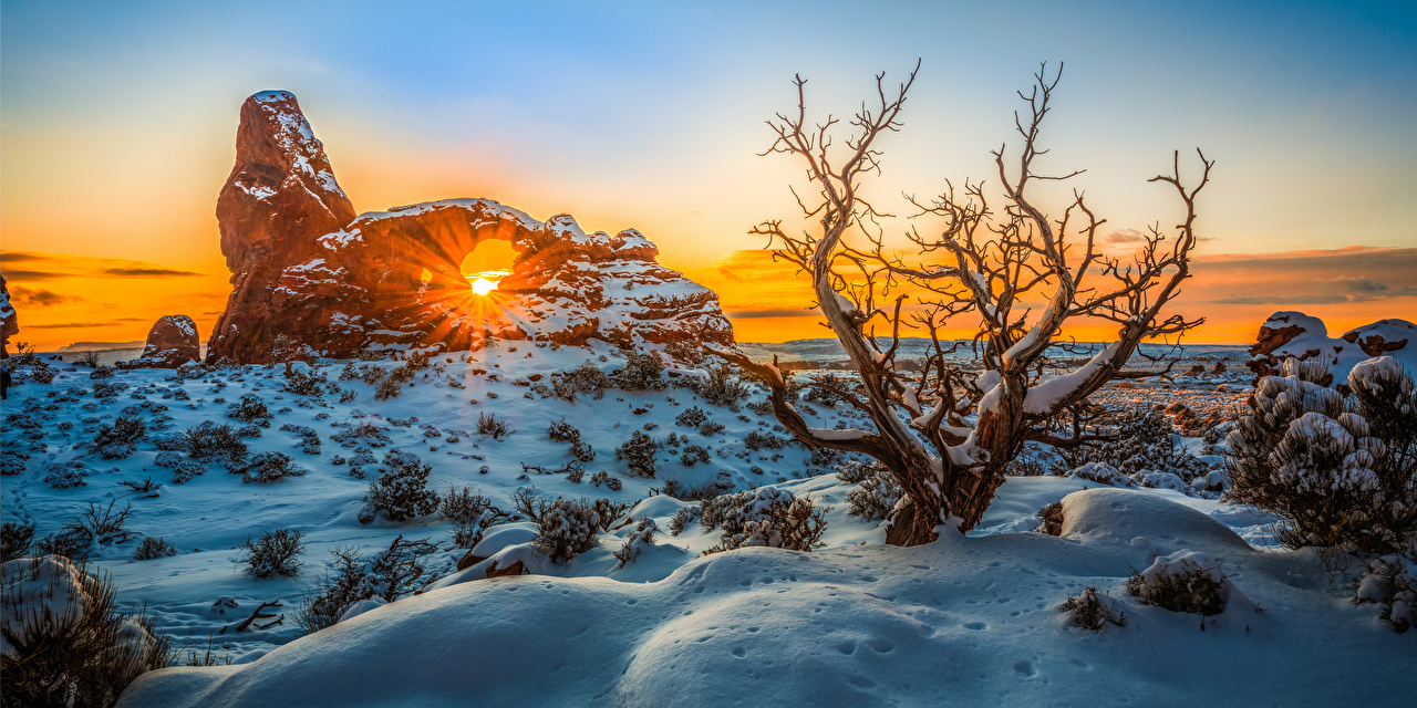 Desktop Wallpaper USA Arches National Park Sun Winter Nature Snow