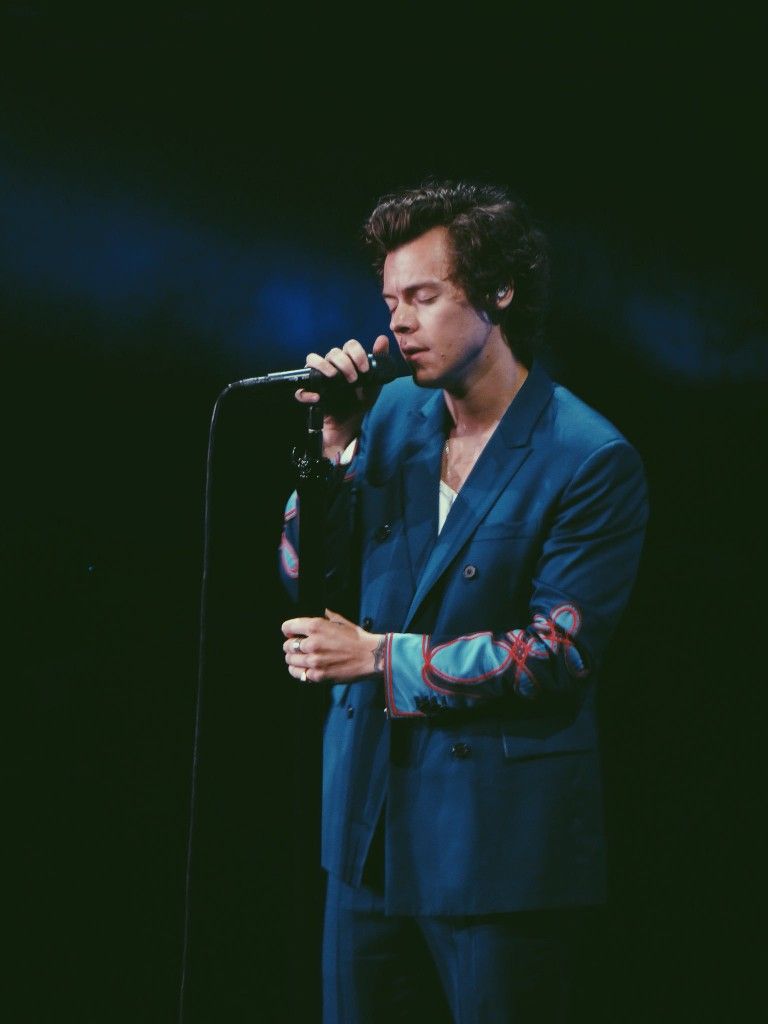 New York City, day 2 #liveontour. Harry styles wallpaper, Harry styles live, Harry styles