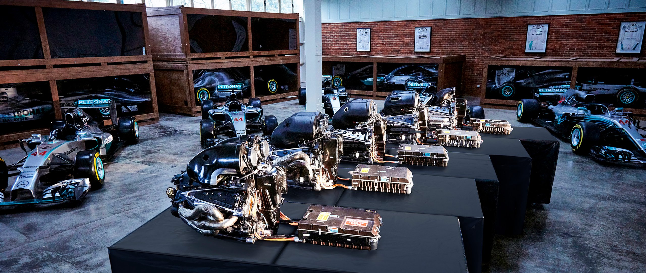 The Internal Combustion Engine: The Power Unit's Mechanical Heart