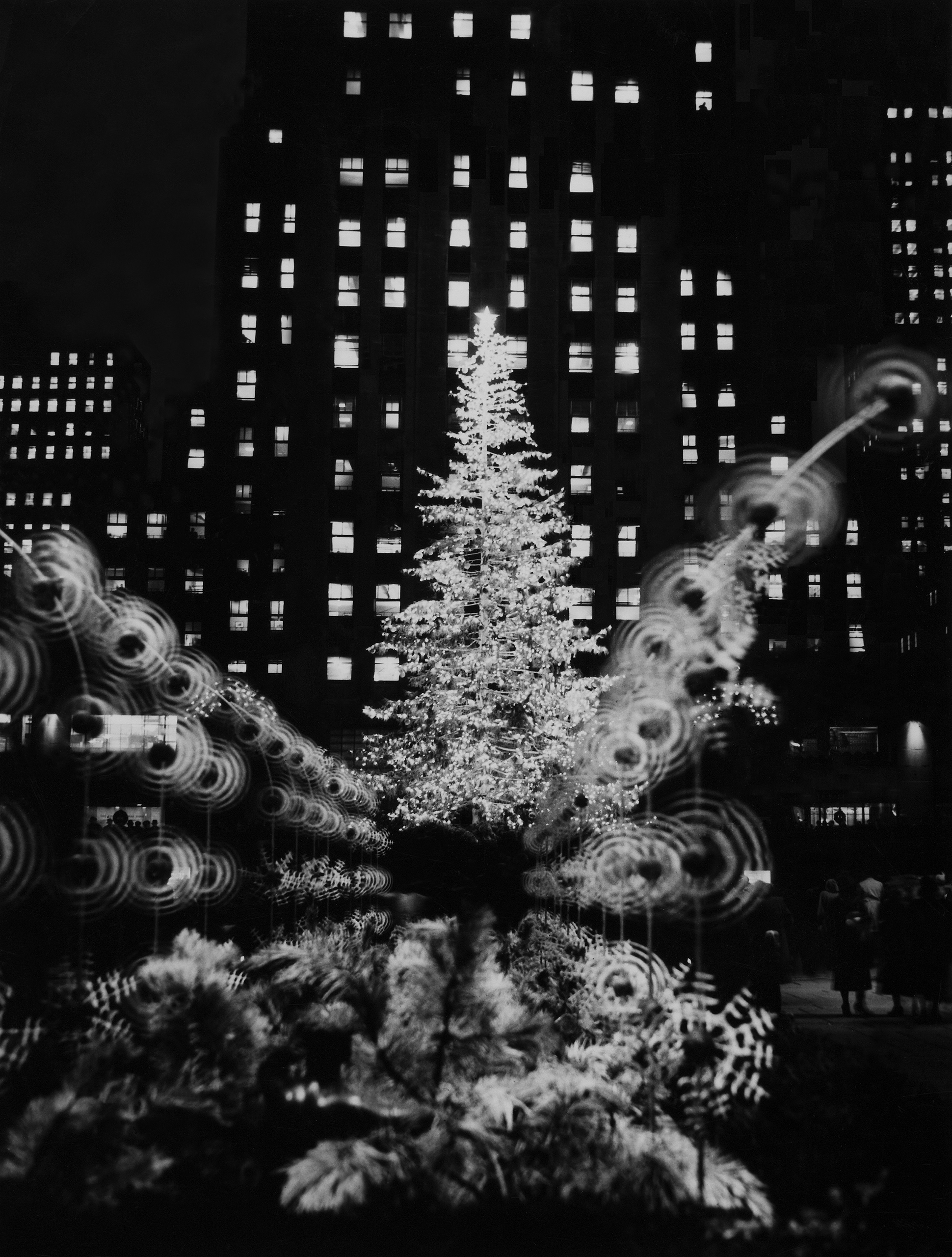Joyful and Eerie Photo of Christmas in Black and White