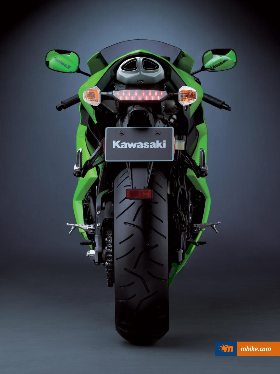 Kawasaki Ninja ZX 6 R Wallpaper