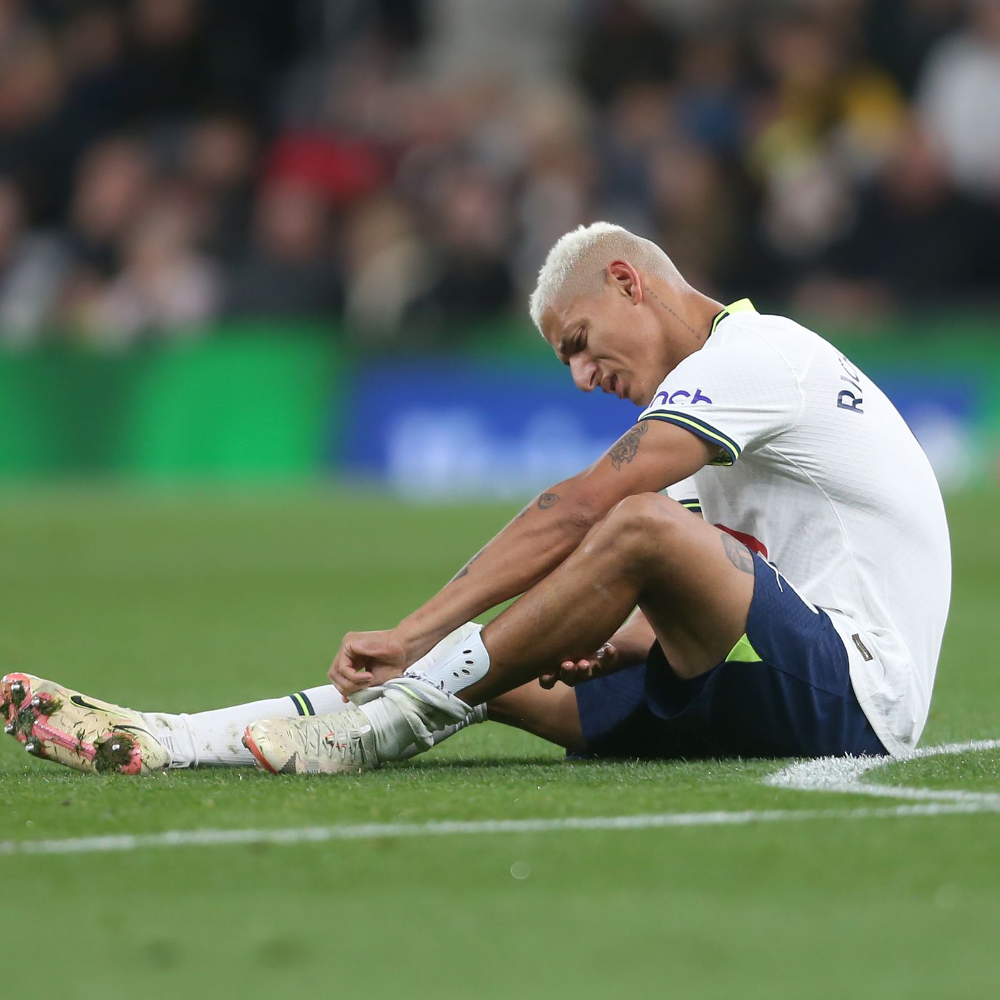 ESPN: Richarlison “inconsolable” in Tottenham changing room after calf injury Free Captain