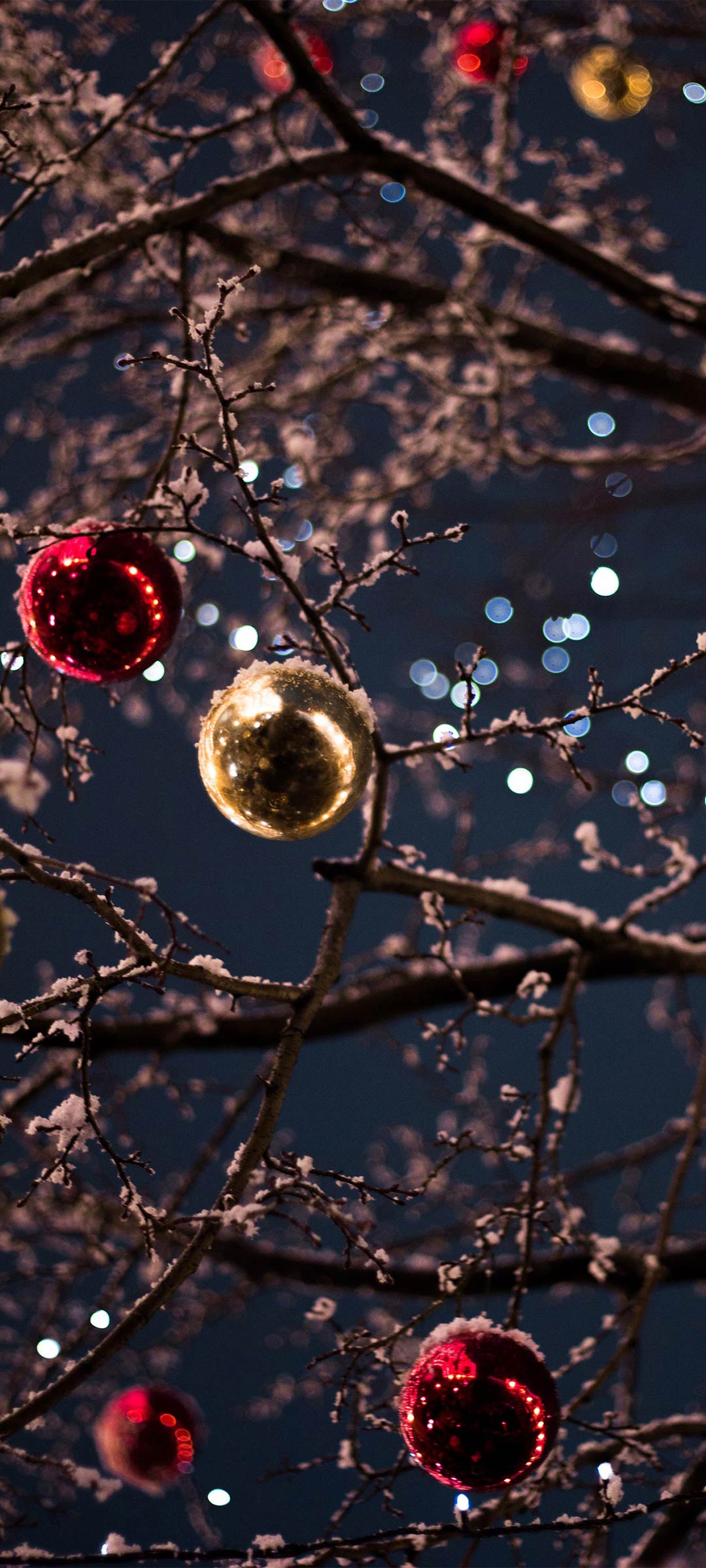 Beautiful Galaxy S21 Plus Christmas Winter Wallpaper & Background 2021