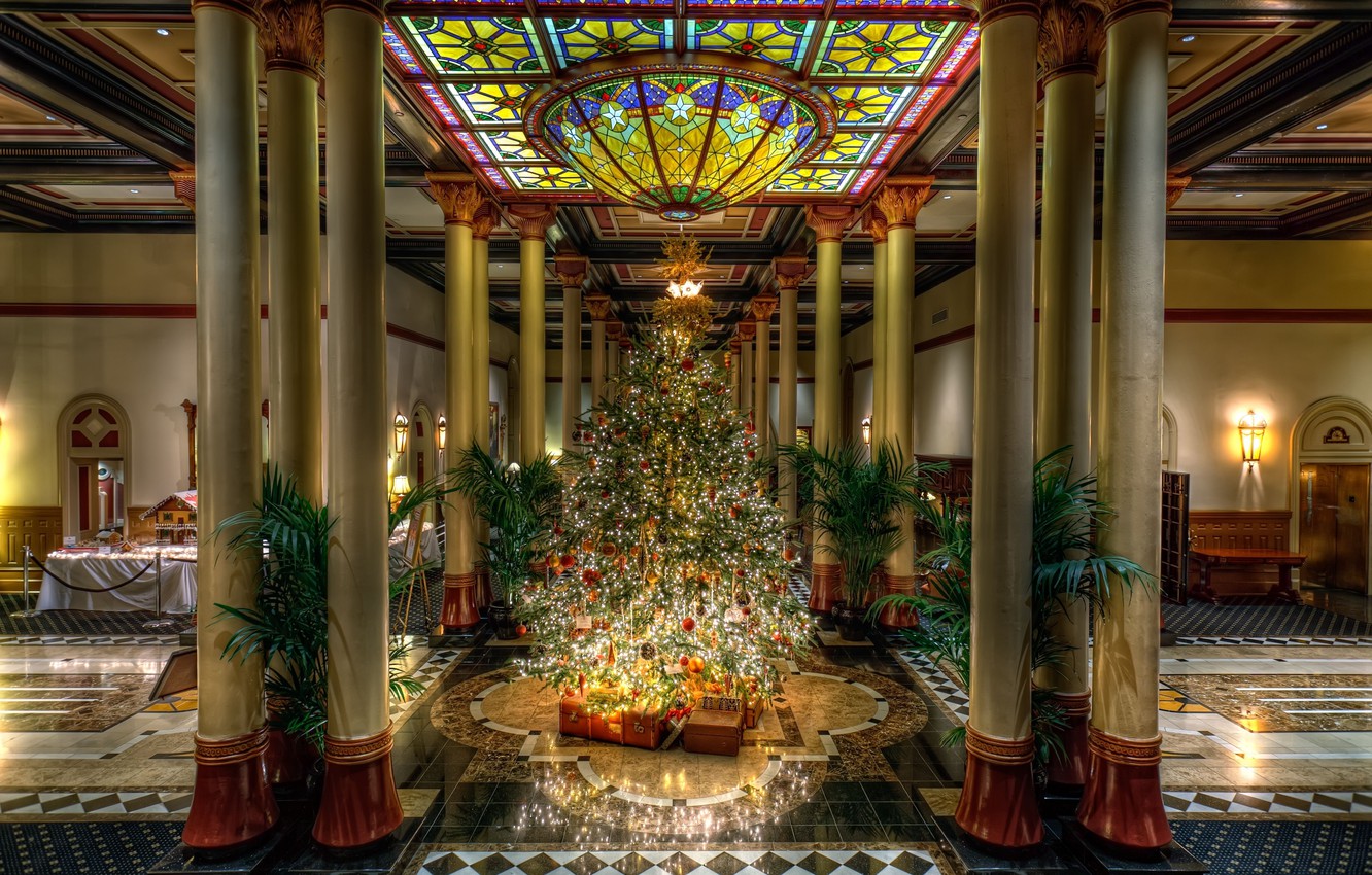 Wallpaper glass, palm trees, tree, Christmas, the ceiling, stained glass, gifts, New year, columns, tree, marble, hall, Palace, color image for desktop, section новый год