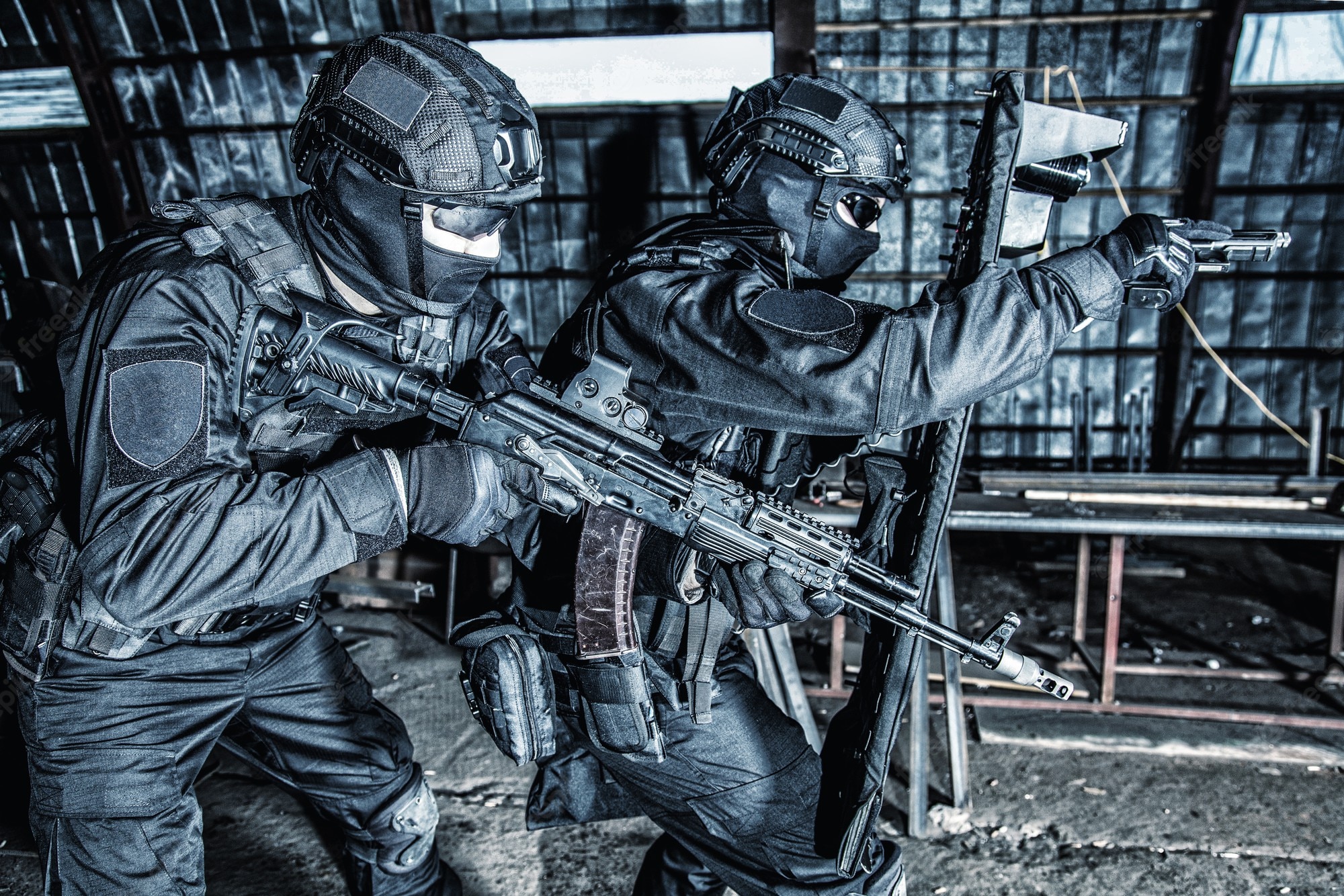 Premium Photo. Police Special Forces, Counter Terrorism Tactical Team Fighters, Private Security Company Guards Aiming Guns While Moving Forward Under Cover Of Ballistic Shield On Anti Narcotics Raid, Desaturated