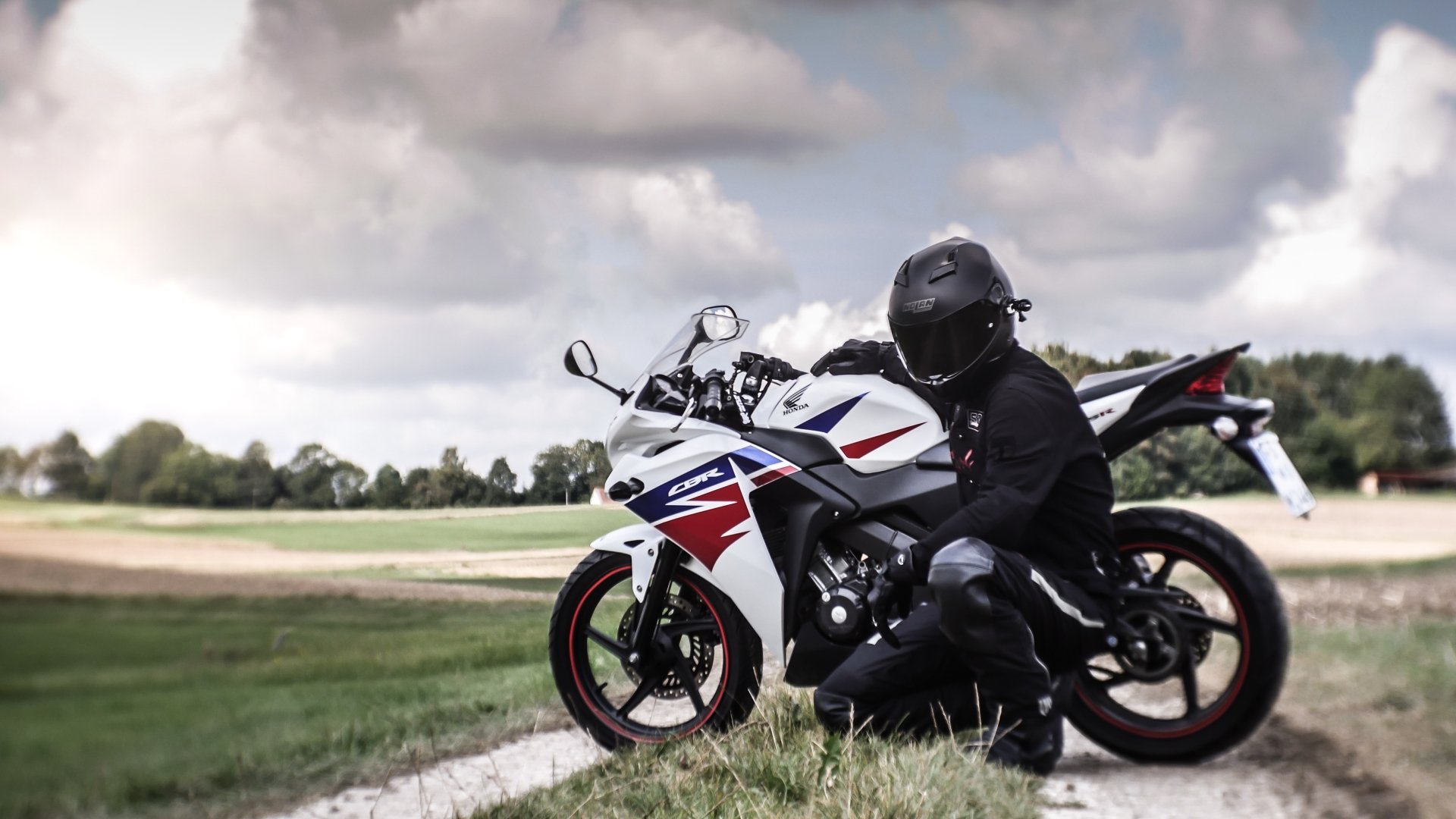 Honda CBR125R HD Wallpaper und Hintergründe