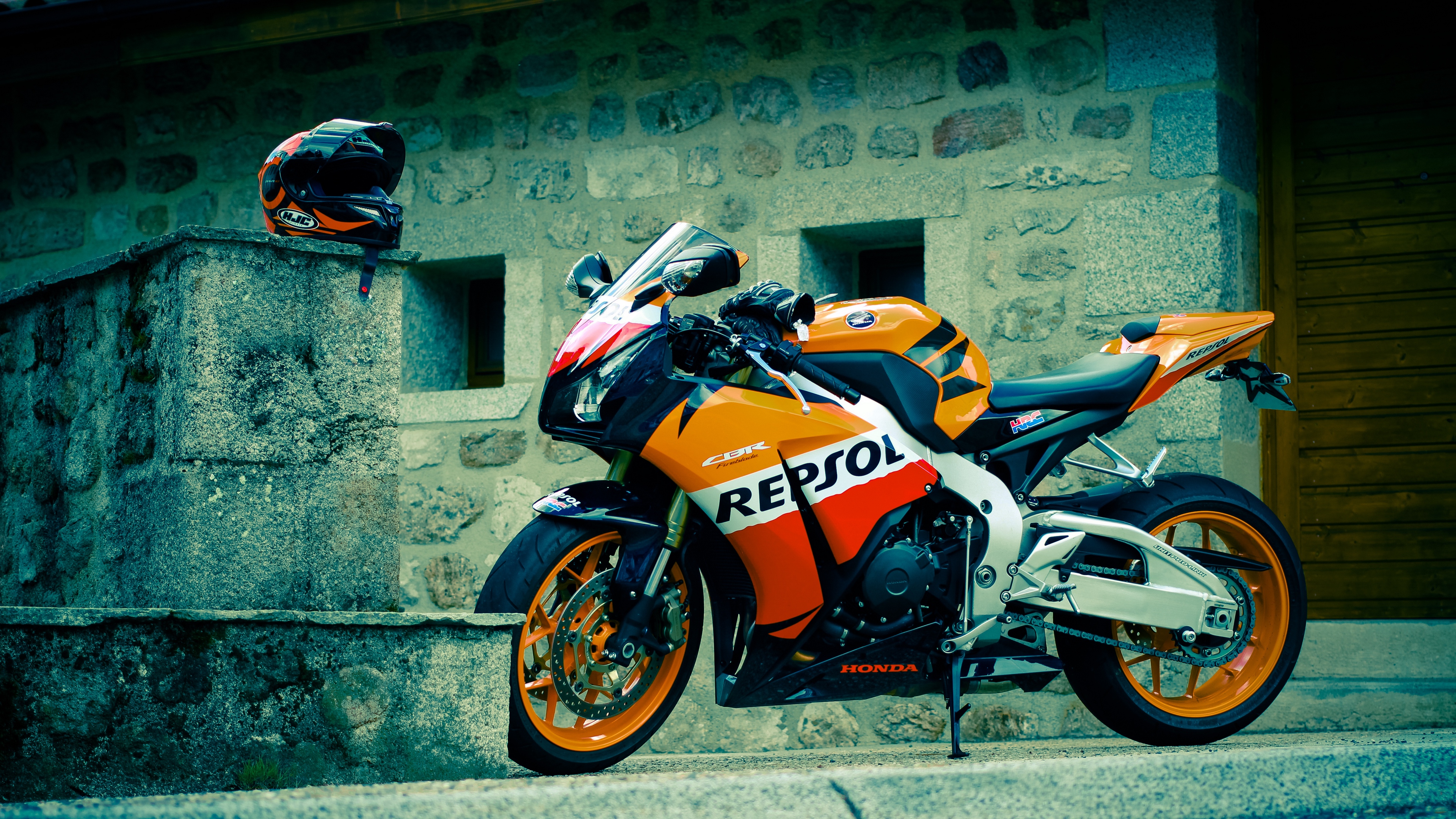 Wallpaper 4k honda, cbr, fireblade, repsol, black 4k Wallpaper