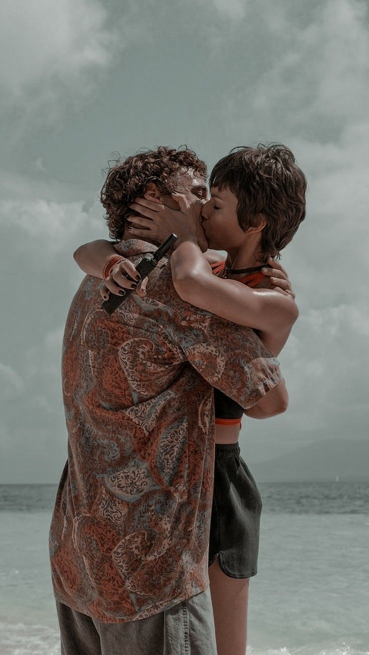 Rio and Tokyo Wallpaper em 2022. Fotos sombrias, Wallpaper séries, Dicas de selfie