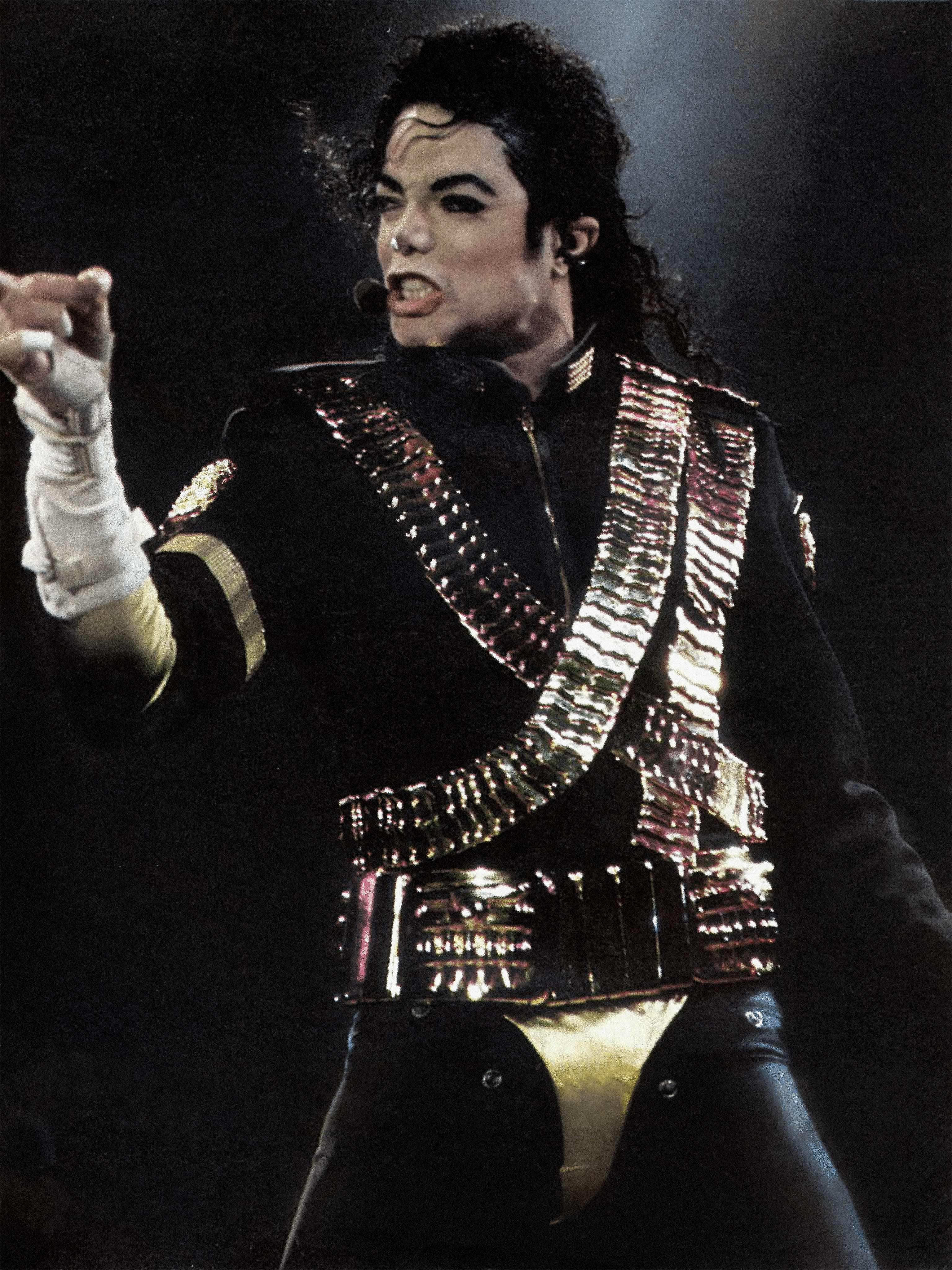 Michael Jackson performing in Buenos Aires (October 1993).png