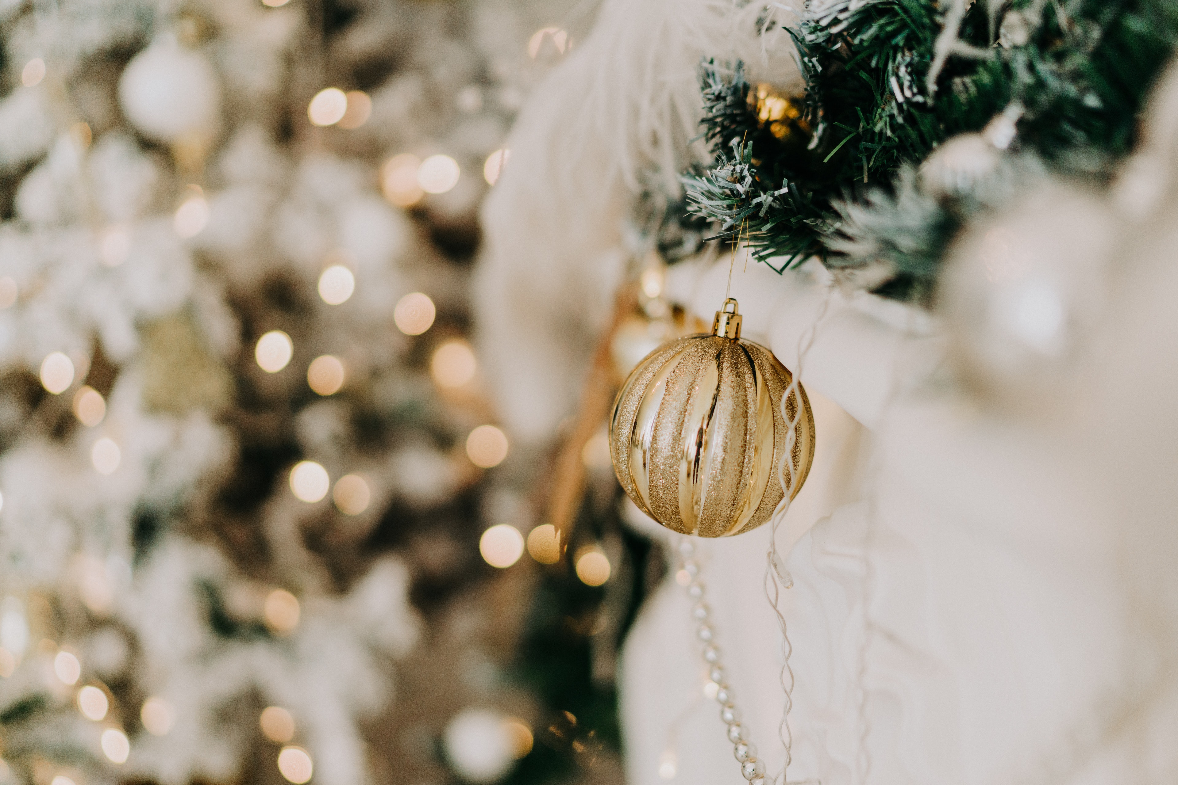 Green Bauble Balls · Free