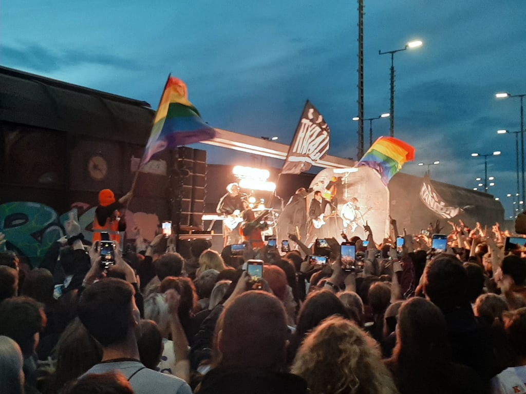 So lief das Überraschungskonzert von Kraftklub in Halle