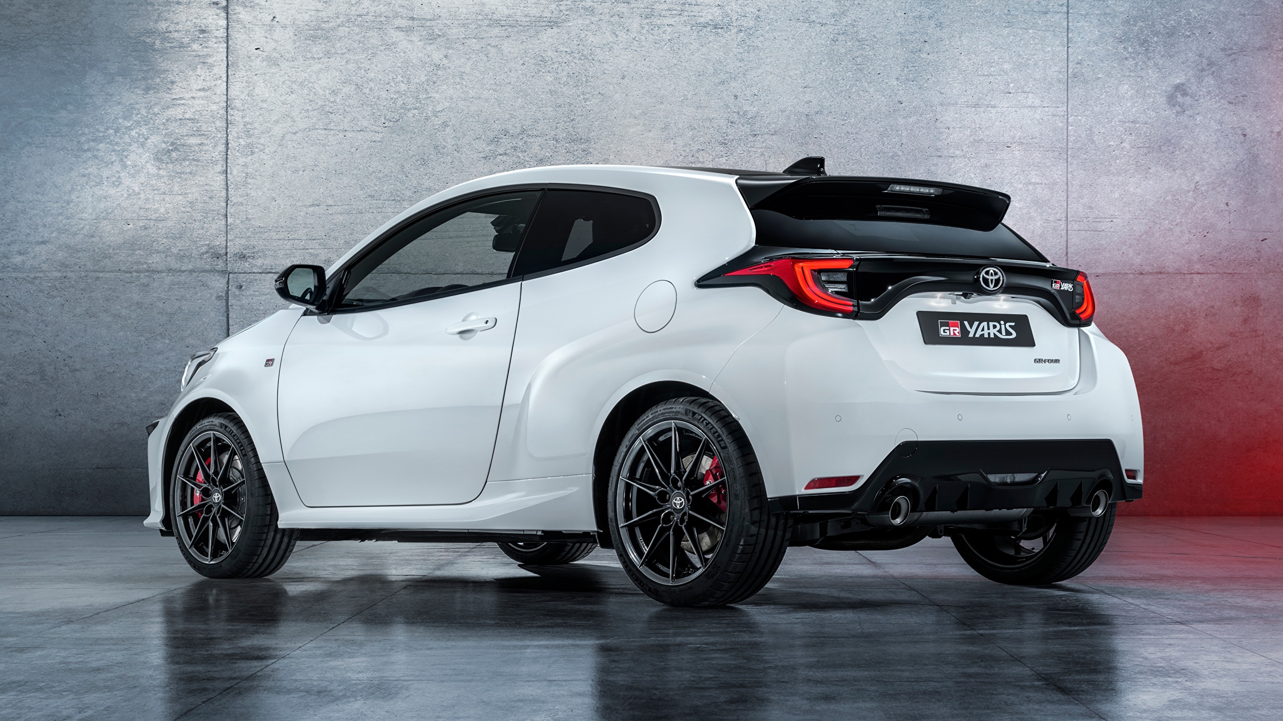 Wallpaper Toyota hatchback, GR Yaris, 2020 White Cars 2560x1440