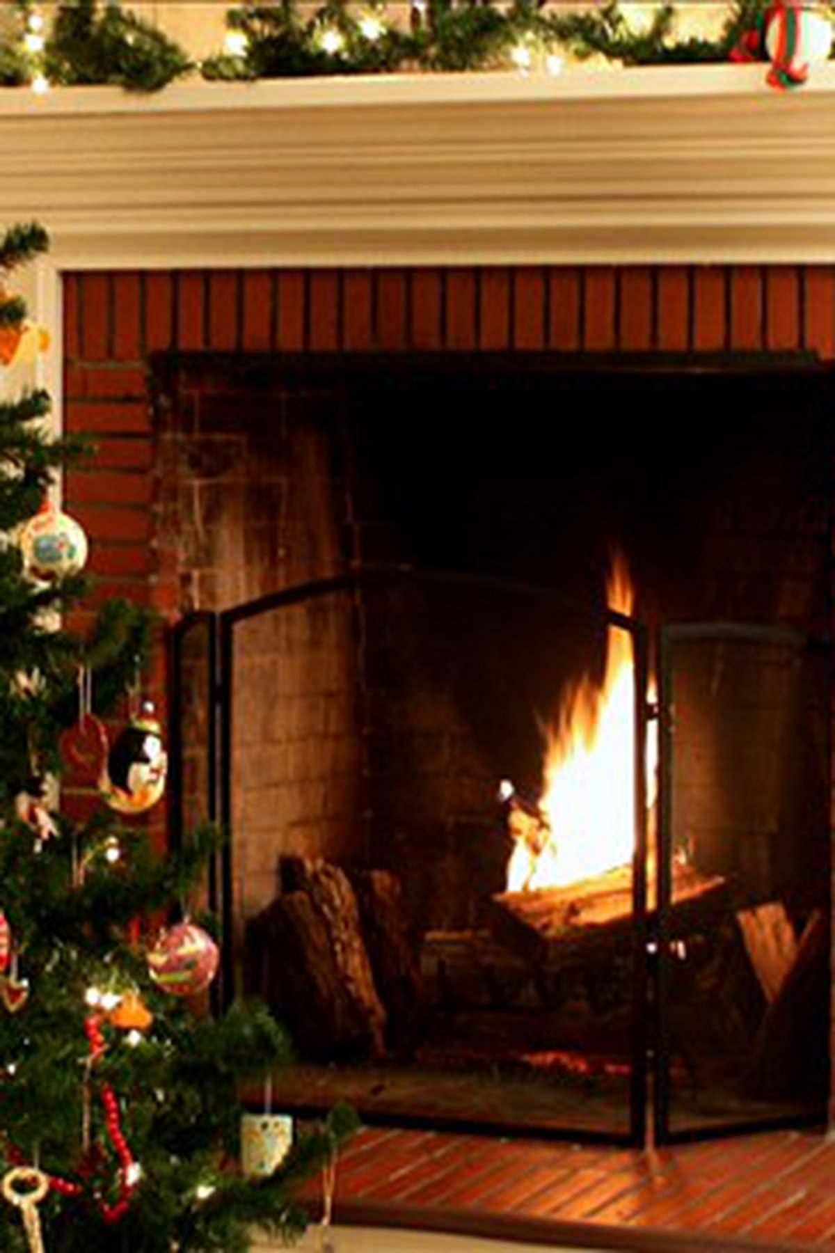Christmas Fireplace iPhone Wallpapers - Wallpaper Cave