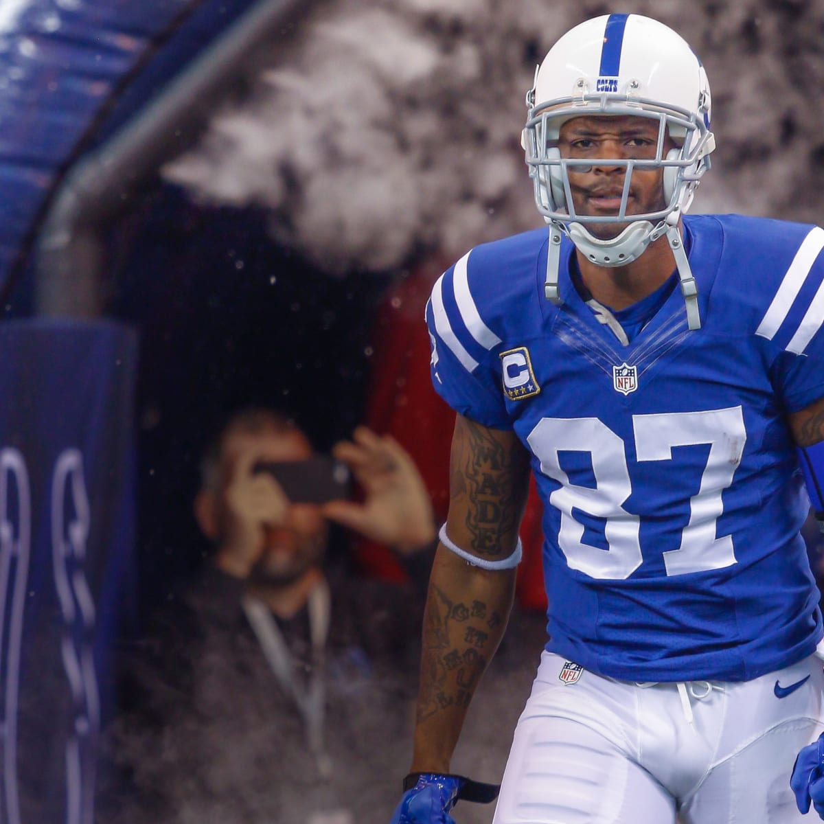 Former Indianapolis Colts WR Reggie Wayne plans to play in 2015
