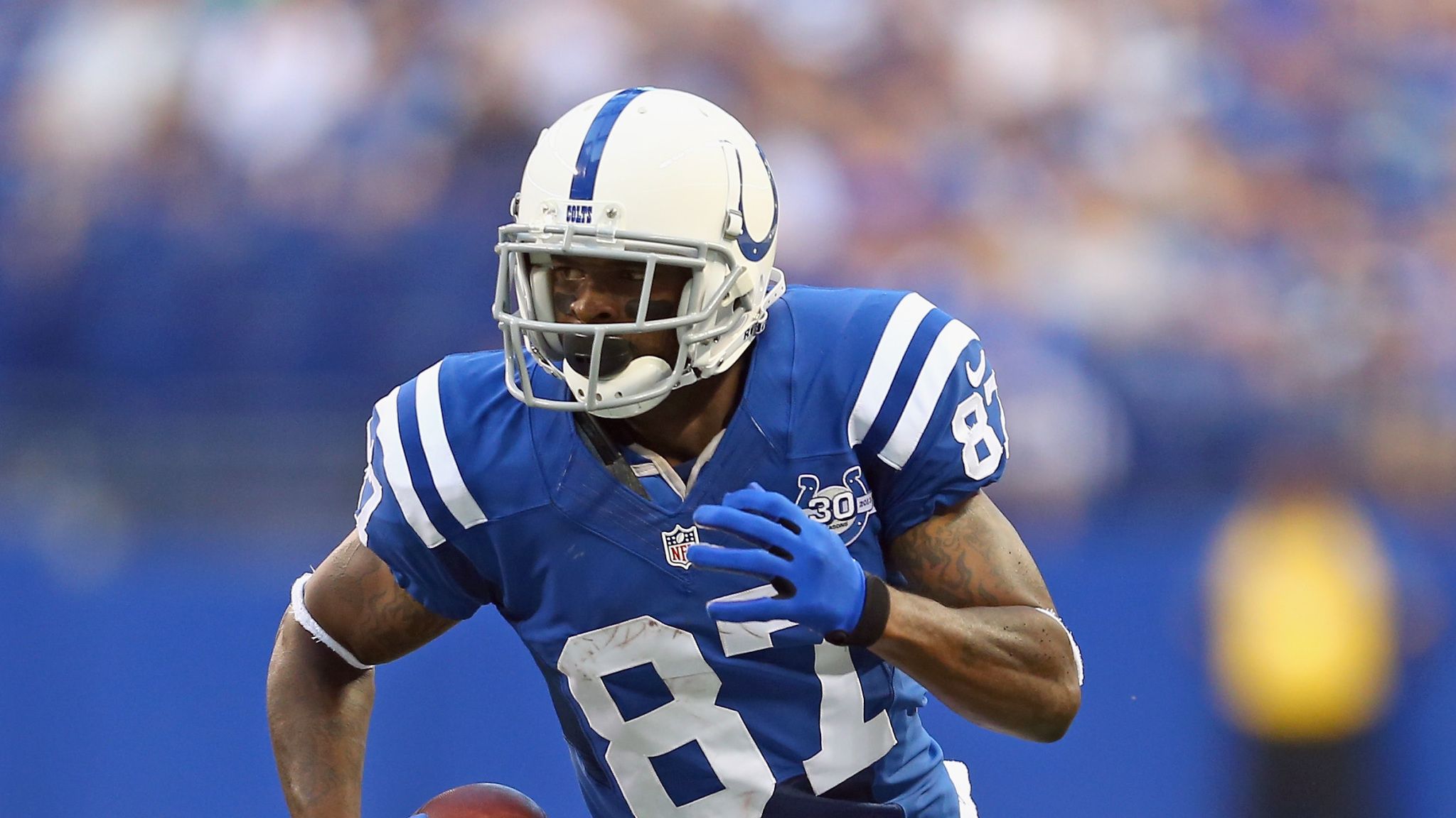 NFL: Indianapolis Colts lose top receiver Reggie Wayne to serious knee injury