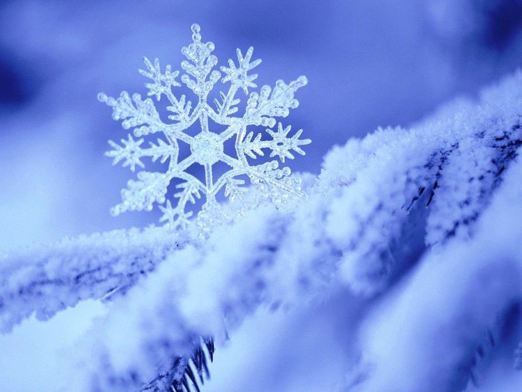 HD Snowflake Wallpaper
