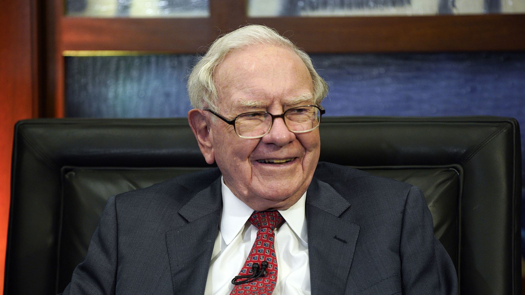 Photos: Warren Buffett's life and career