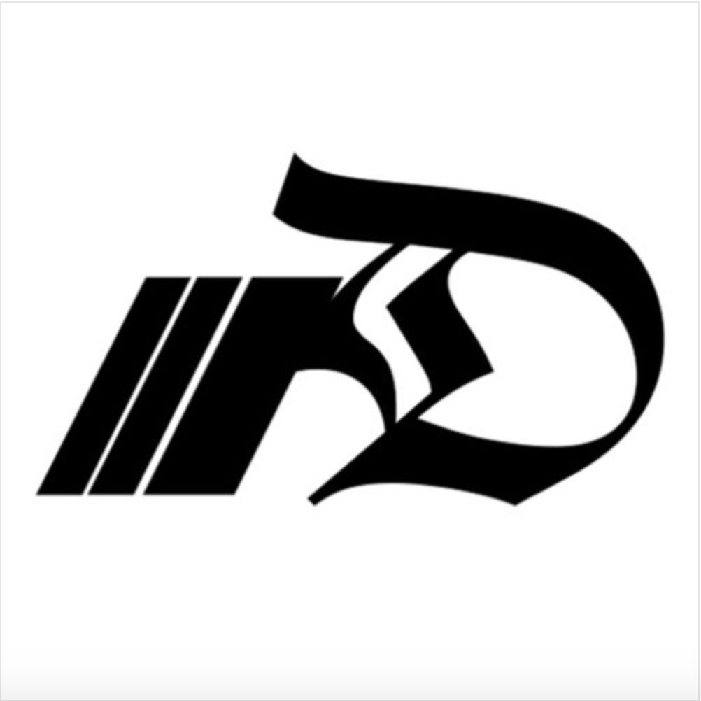 Invierno Nuclear [Poca Gente Muere Remix]. VVV [Trippin'you]