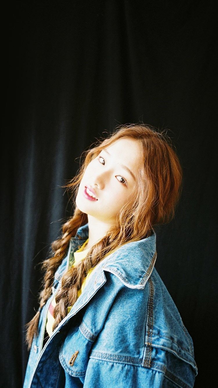 Cute Kriesha Chu Dark Kpop iPhone 8 Wallpaper Free Download