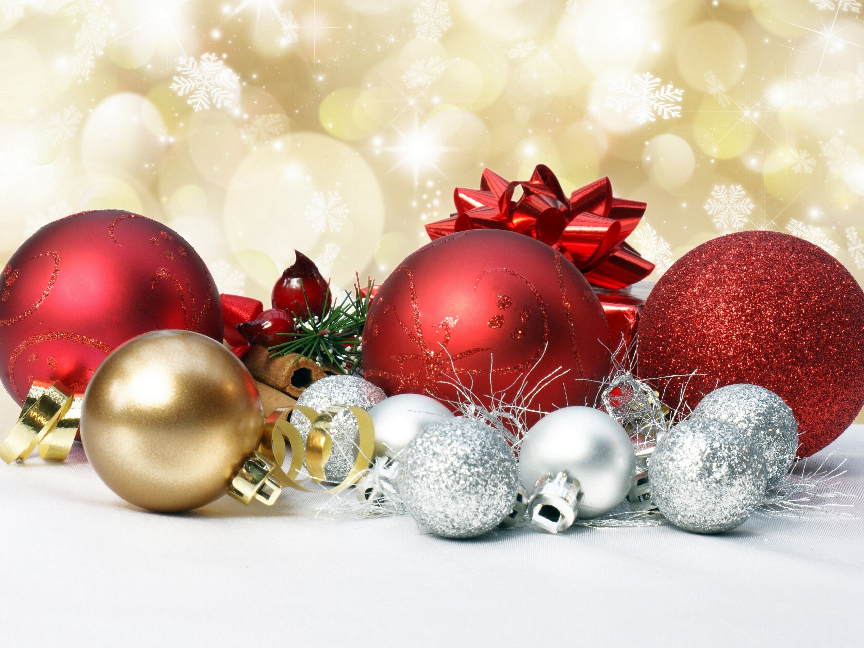 Holidays, Christmas, Balls, Red, Silver color Gallery HD Wallpaper