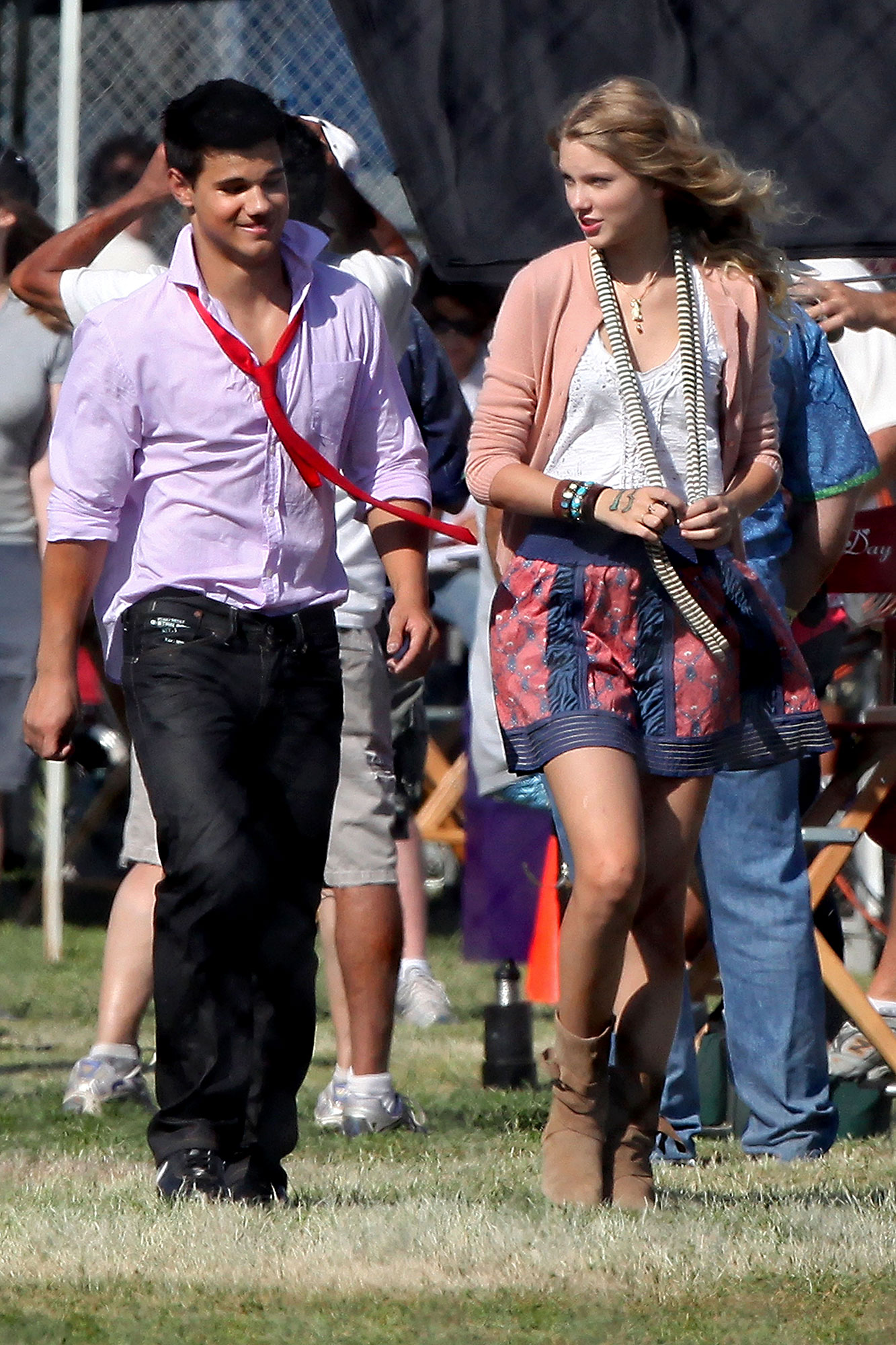 Taylor Swift And Taylor Lautner Wallpapers Wallpaper Cave