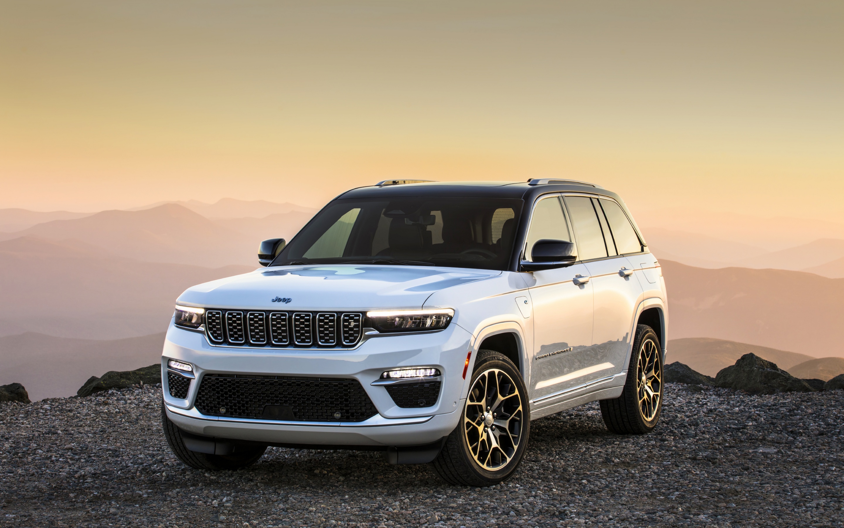 Jeep Grand Cherokee Summit Wallpaper 4K, 2022, Cars