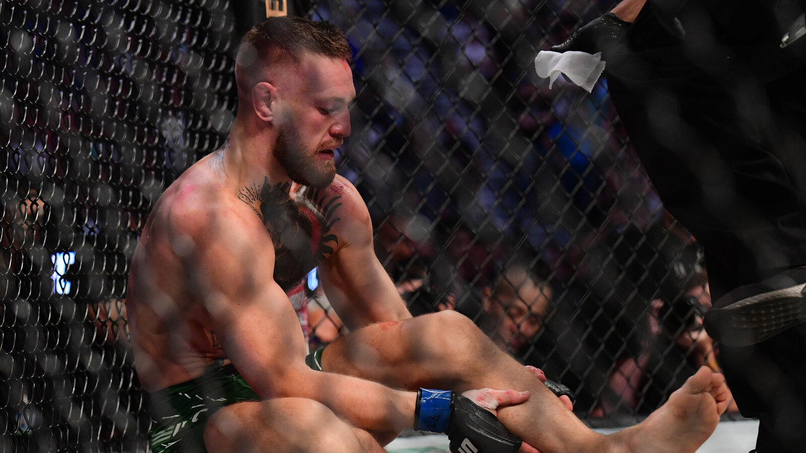 Conor McGregor's Broken Leg Poses Big Challenge for U.F.C.'s Future