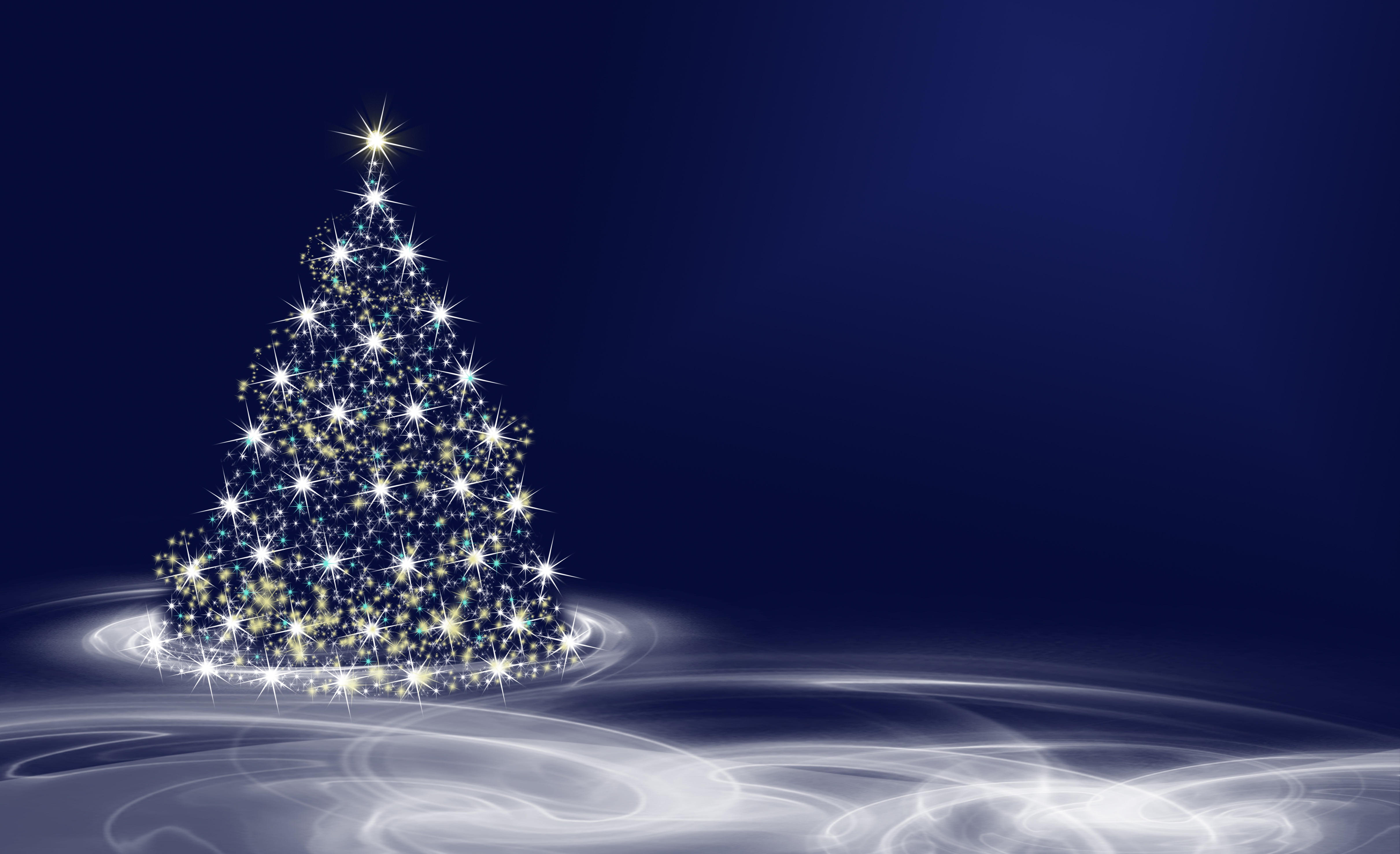 4K Ultra HD Sparkling Christmas Tree Holiday Wallpaper
