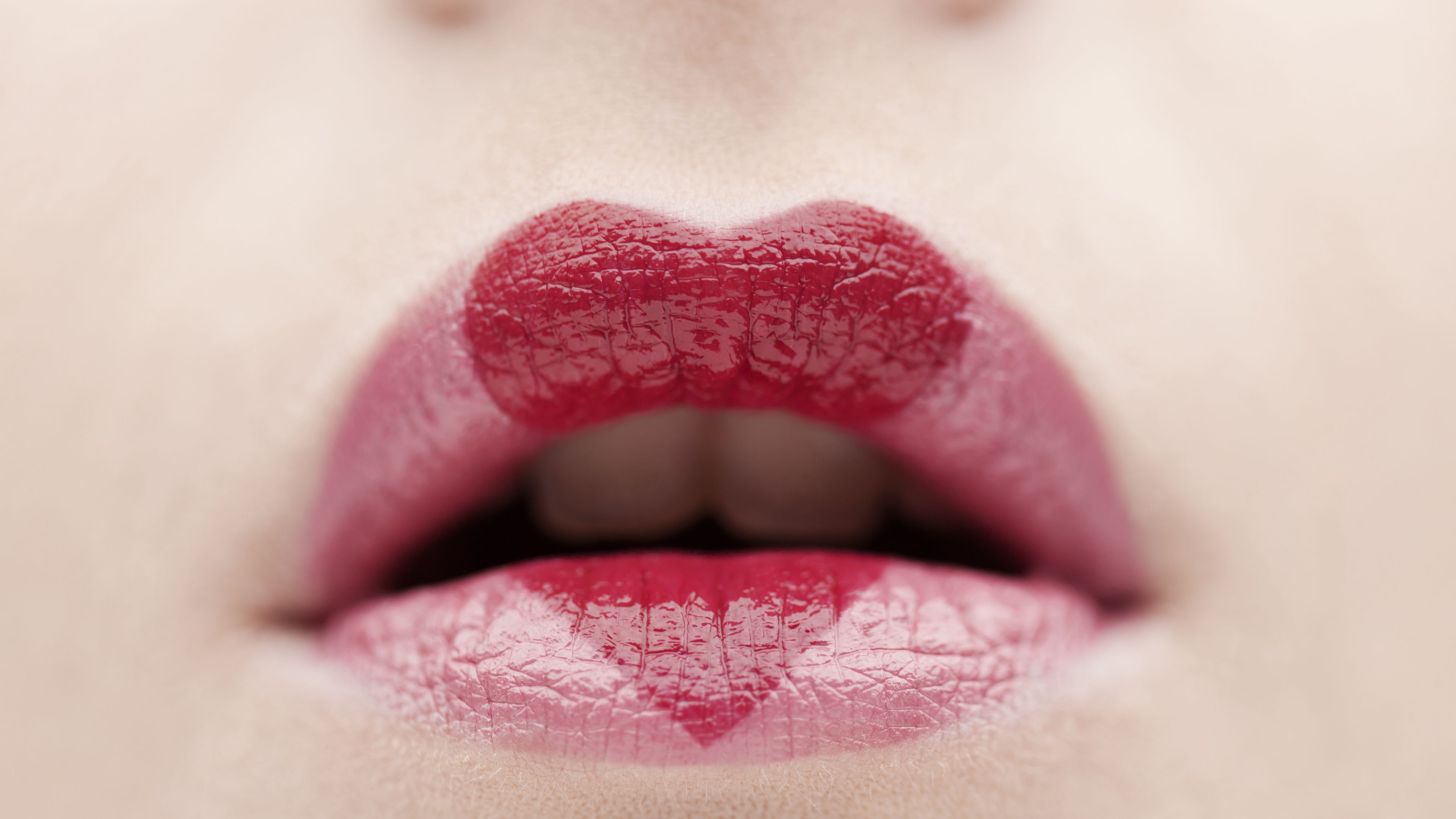 Download wallpaper 3840x2160 lips, lipstick, heart, emotion, mood 4k uhd 16:9 HD background