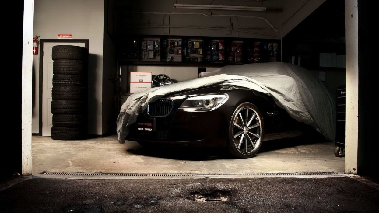 Car Garage Wallpaper