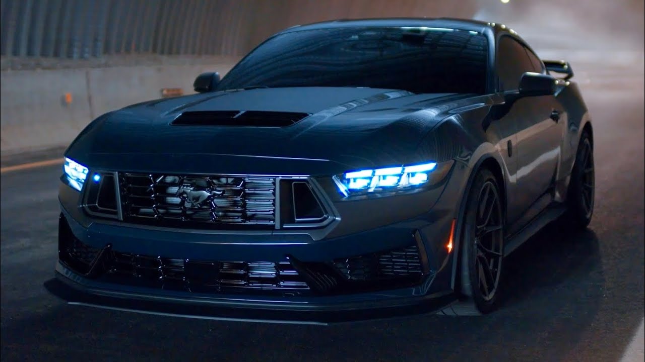 Ford MUSTANG Dark Horse 2024 LOOK & details (driving at night)