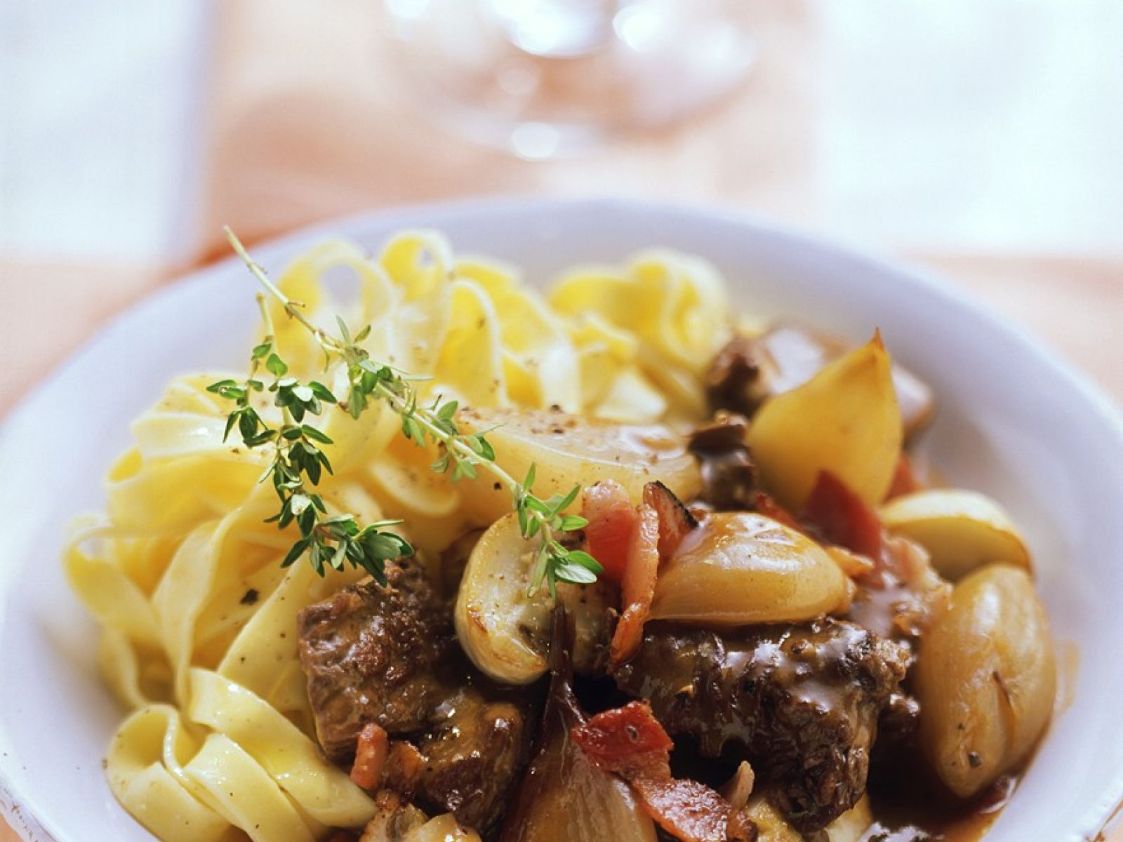 Exquisite Beef And Noodles With Canned Beef Design Illustration Exquisite Beef And Noodles With Canned Beef Design Illustration