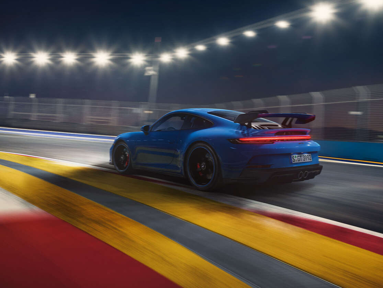 Presenting A New Naturally Aspirated Icon: The Porsche 911 GT3 RS (992)