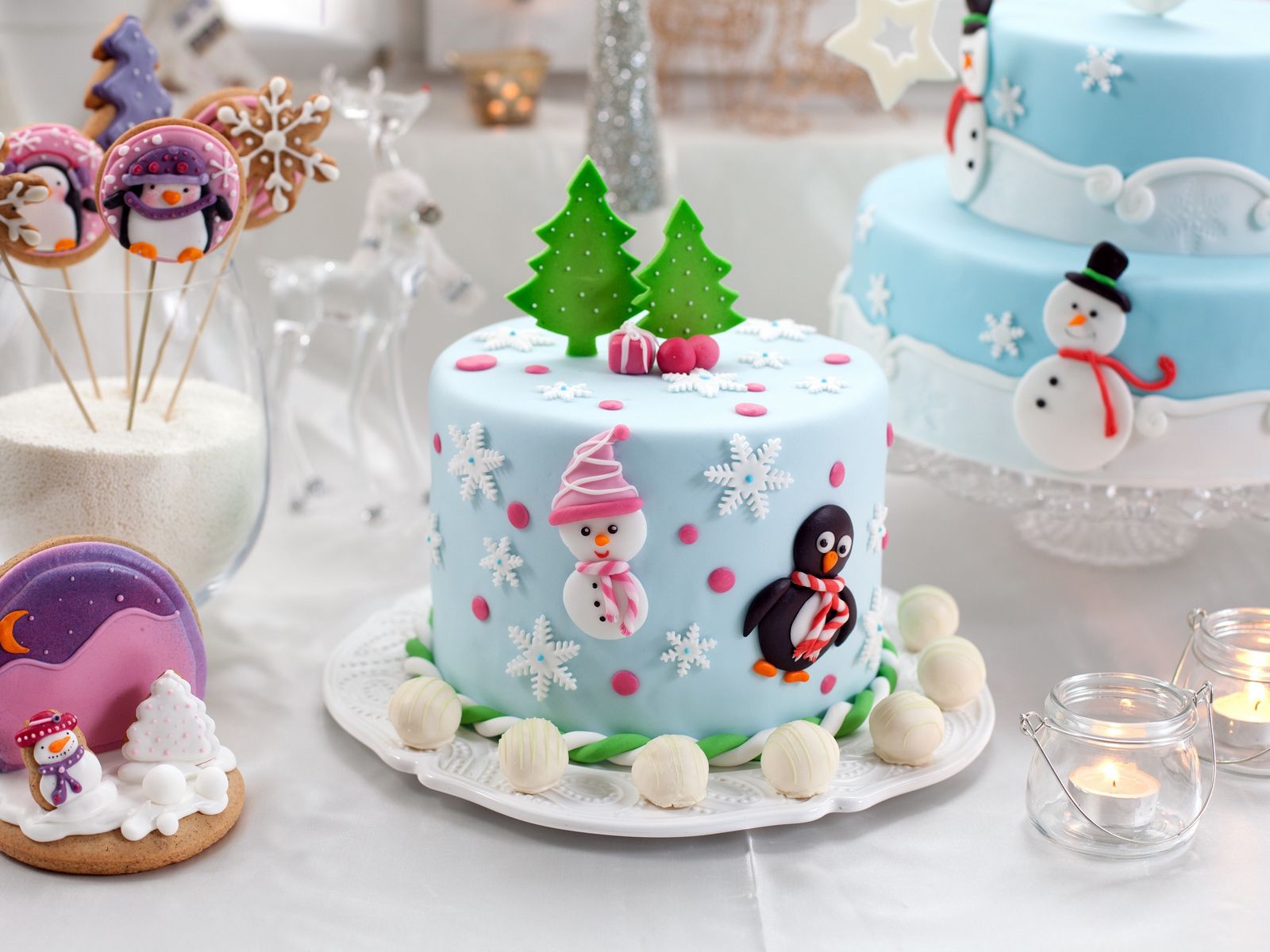 Download wallpaper 1600x1200 cakes, icing, delicious, christmas standard 4:3 HD background