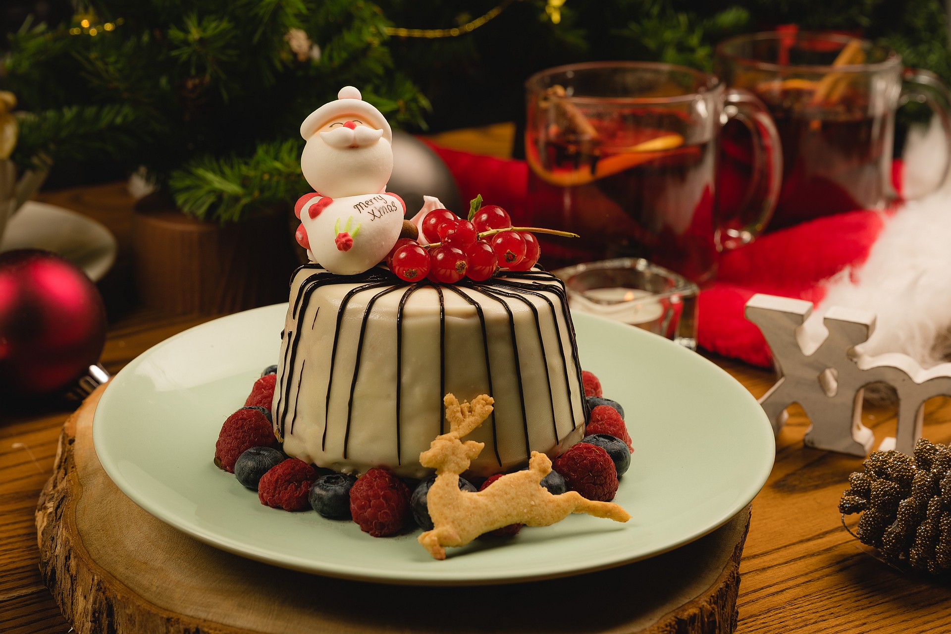 Christmas Pudding Cake. chiba Restaurant. amba Taipei Ximending Hotel