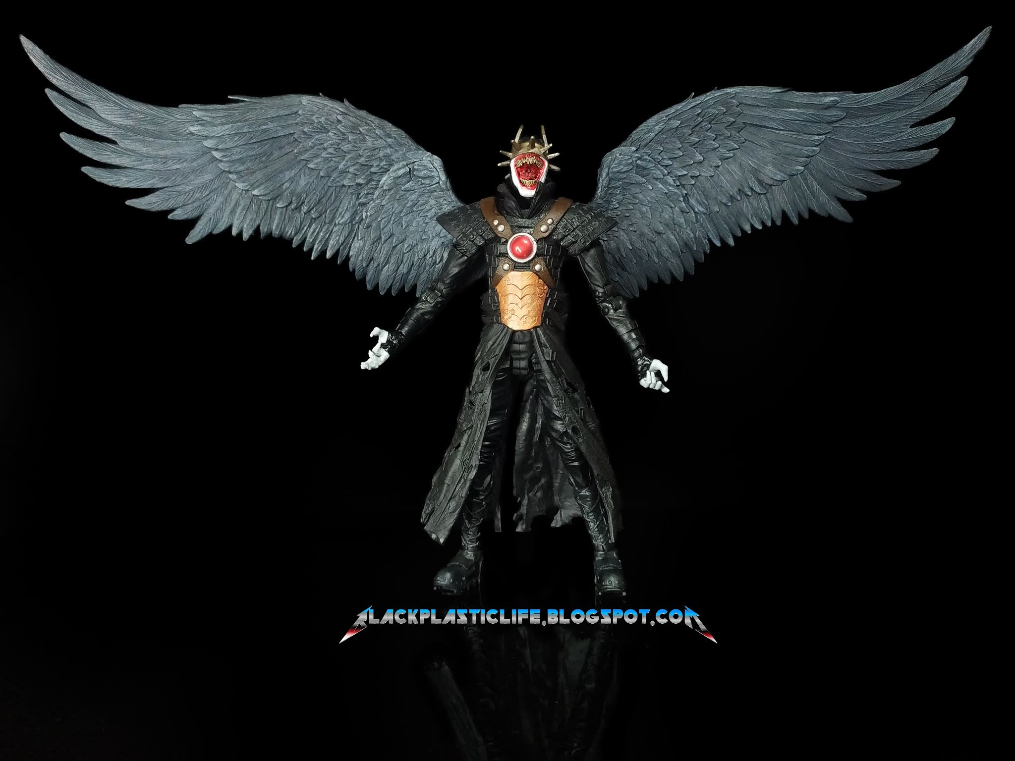 Black: McFarlane DC Multiverse The Batman Who Laughs (w Sky Tyrant Wings)
